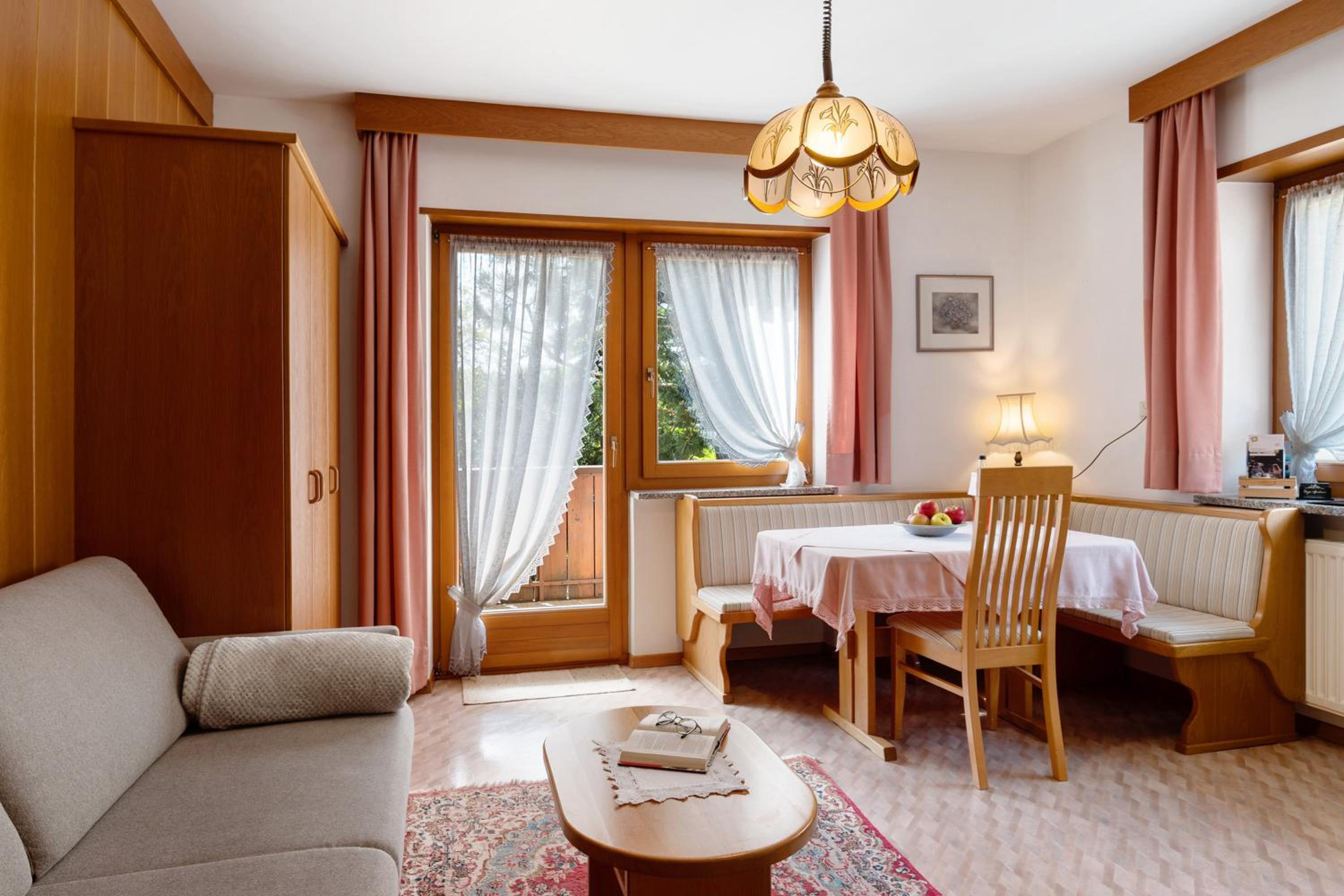 Superior One-Bedroom Apartment with Balcony photo 1