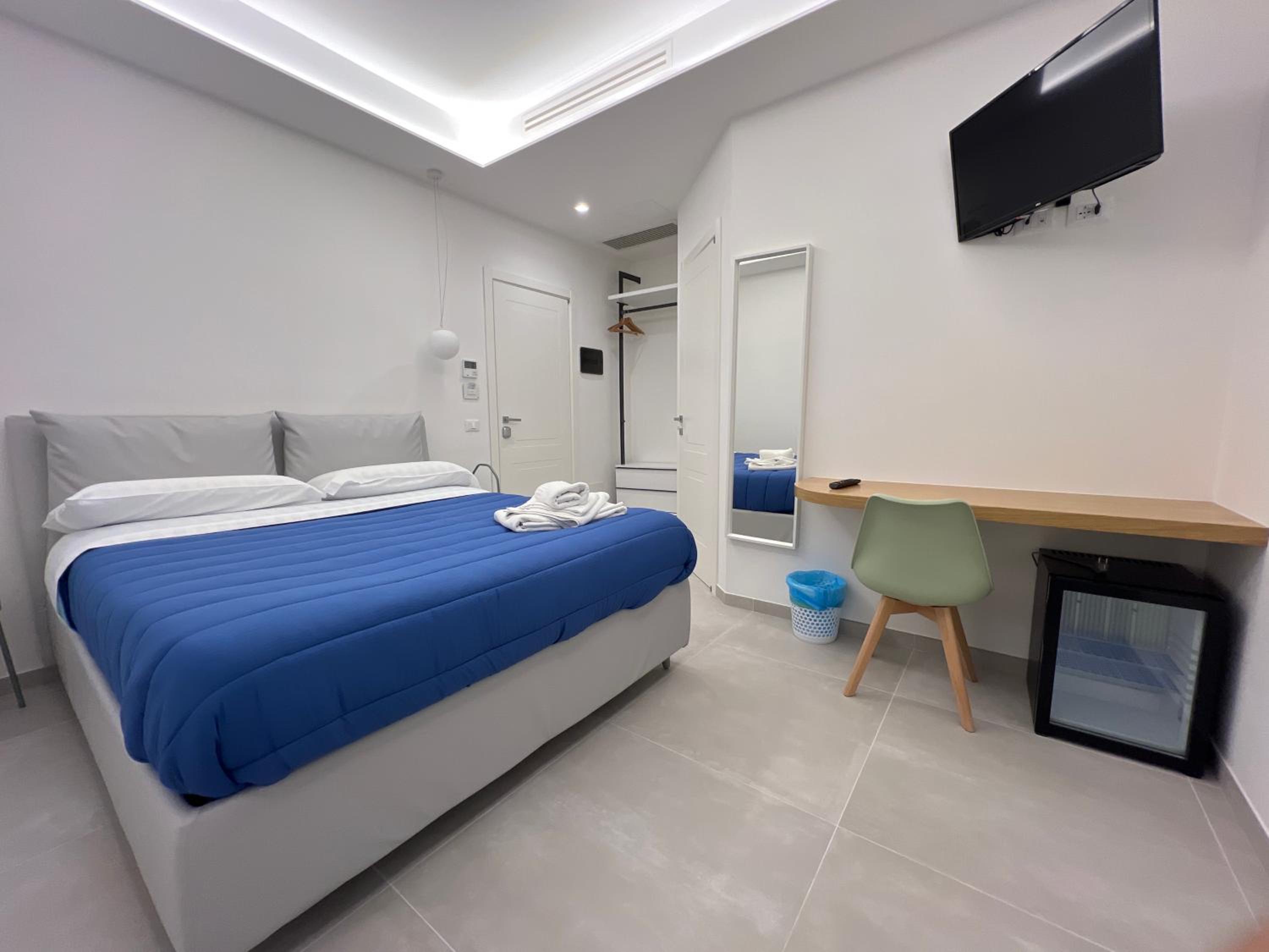Double Room with Private Bathroom photo 2