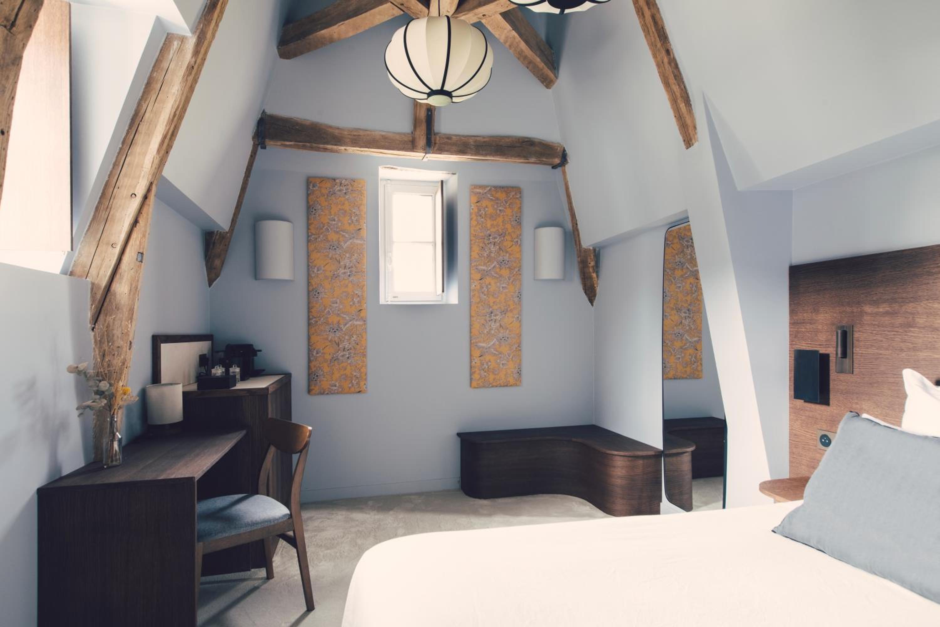 Deluxe Double Room - Photo 10