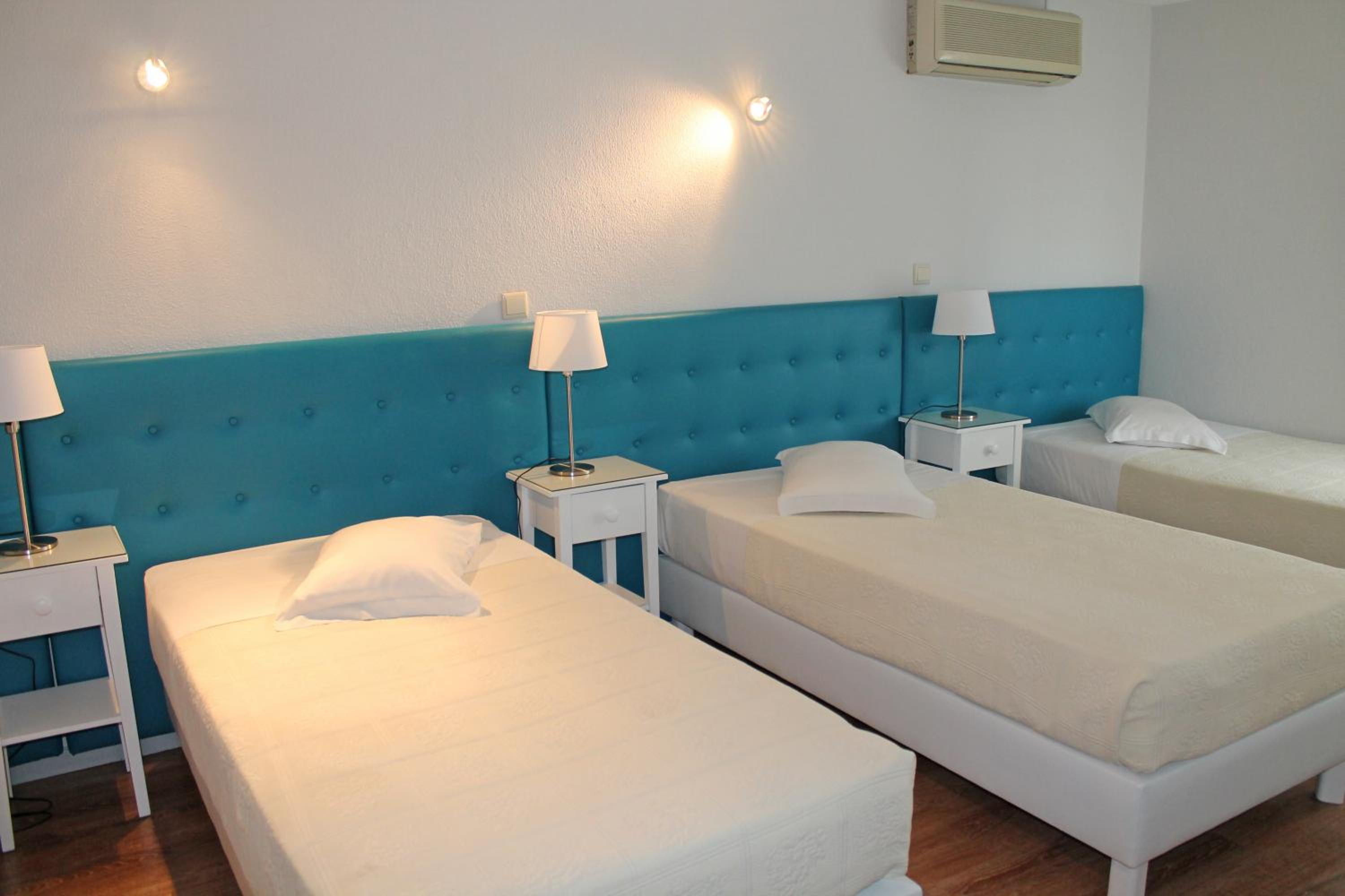 Quadruple Room - Photo 7