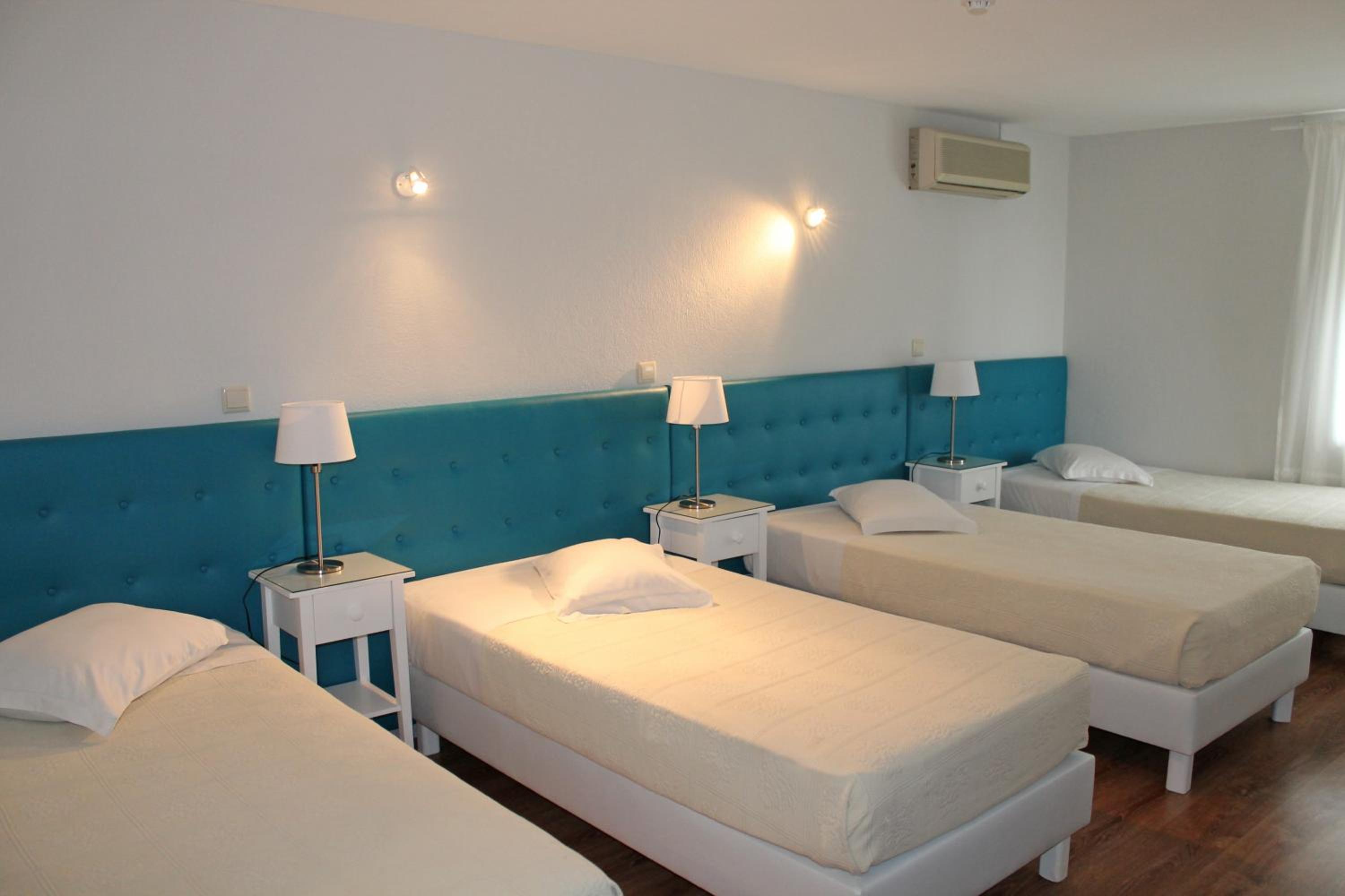 Quadruple Room - Photo 5