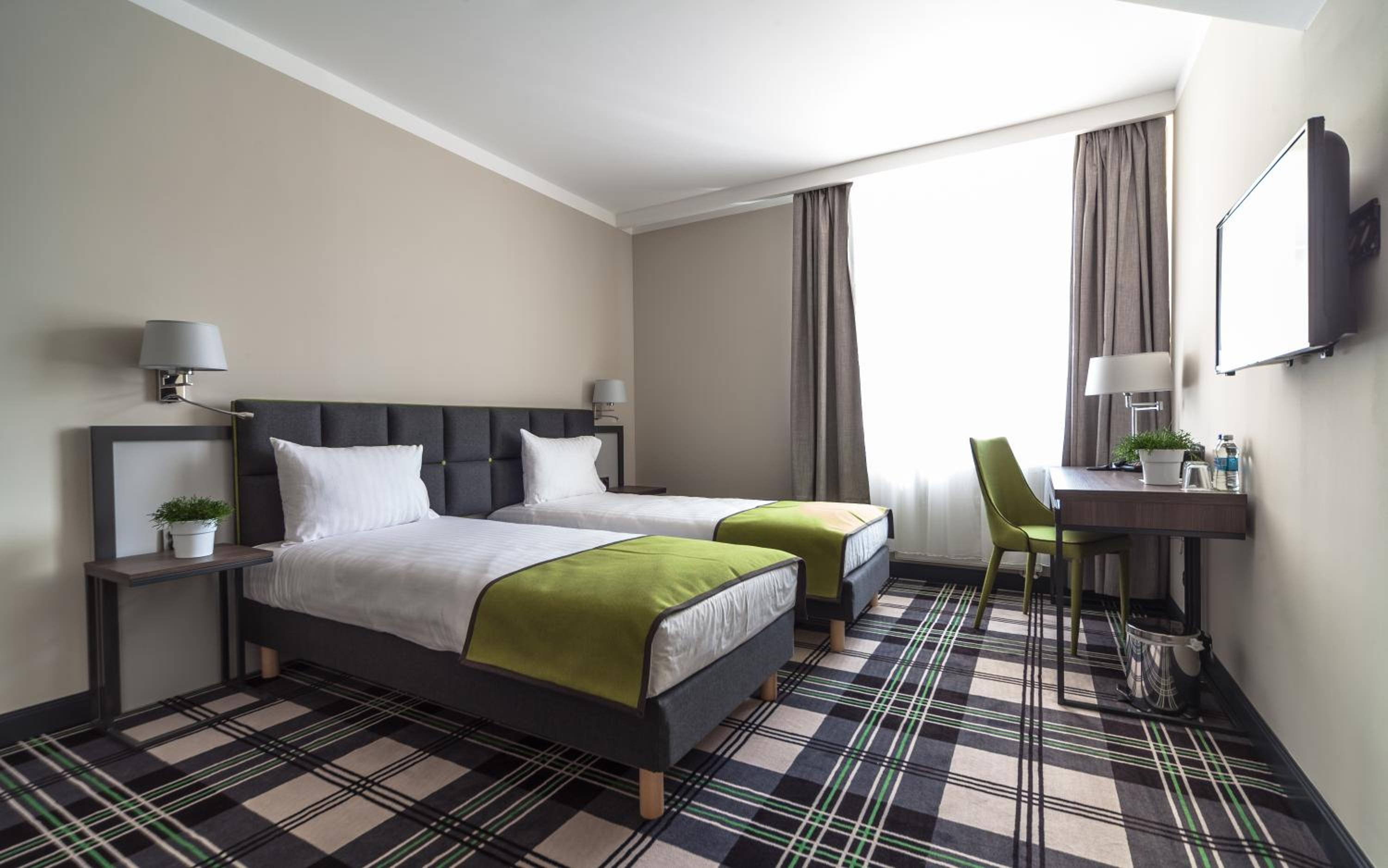 Double or Twin Room - Photo 9