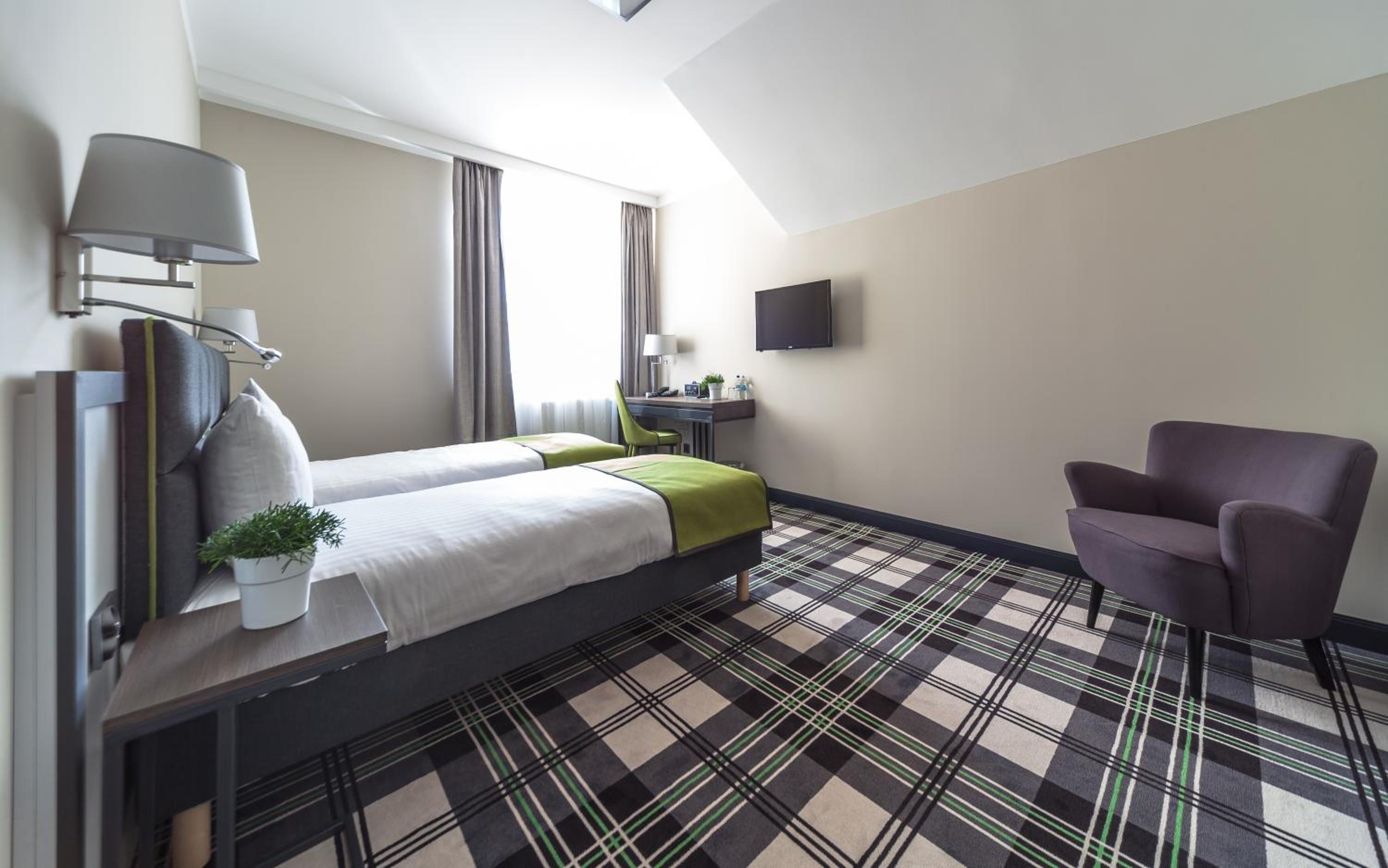 Double or Twin Room - Photo 5