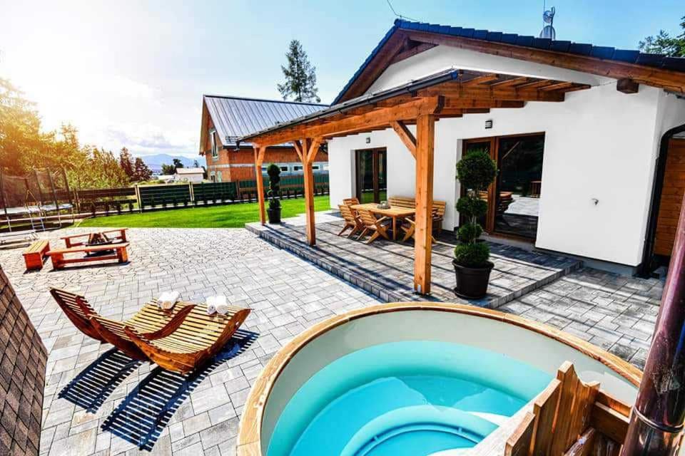 Three-Bedroom Villa photo 1