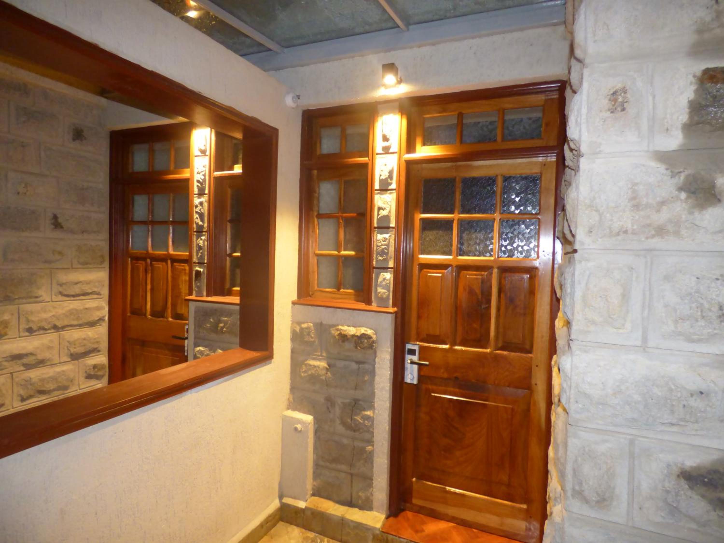 Deluxe Double Room with Balcony - Photo 78