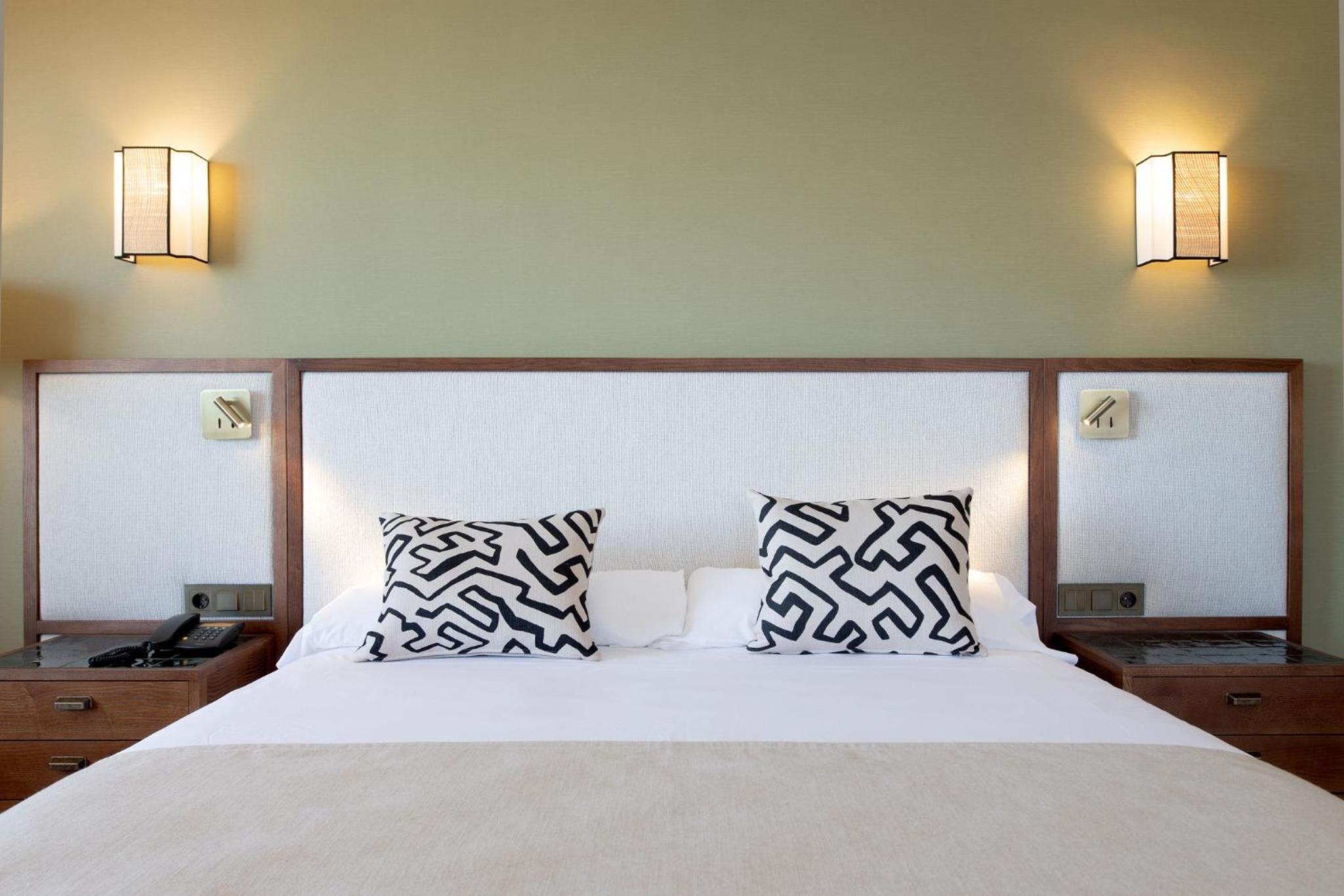 Junior Suite with Sea View - Photo 9