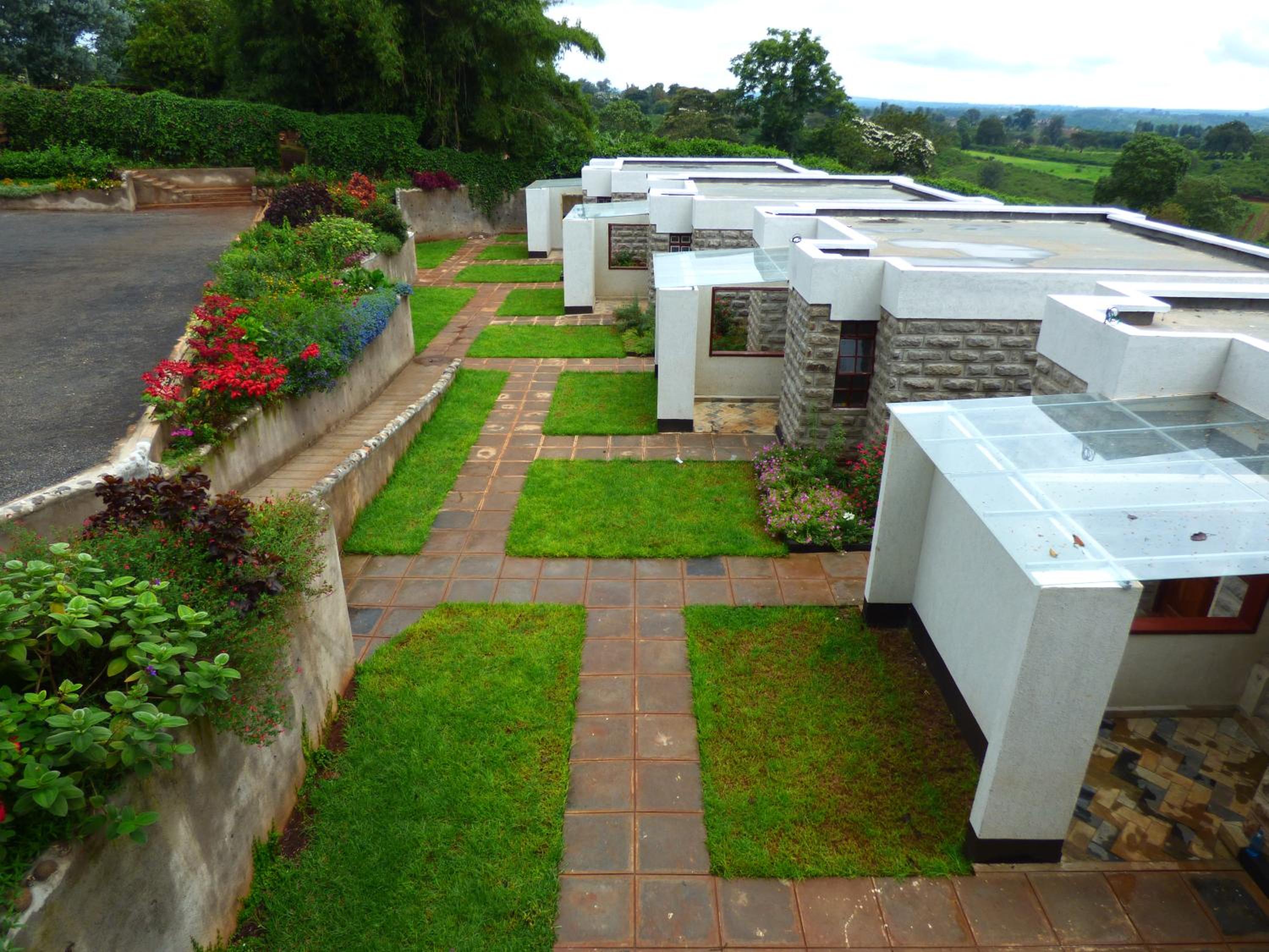 Deluxe Double Room with Balcony - Photo 18
