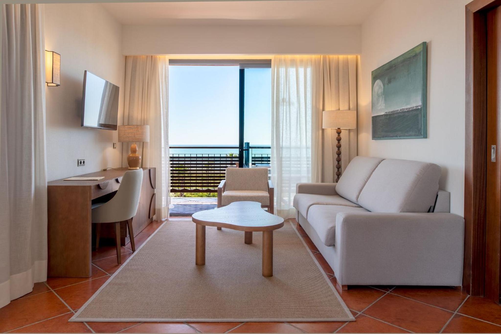 Junior Suite with Sea View - Photo 1