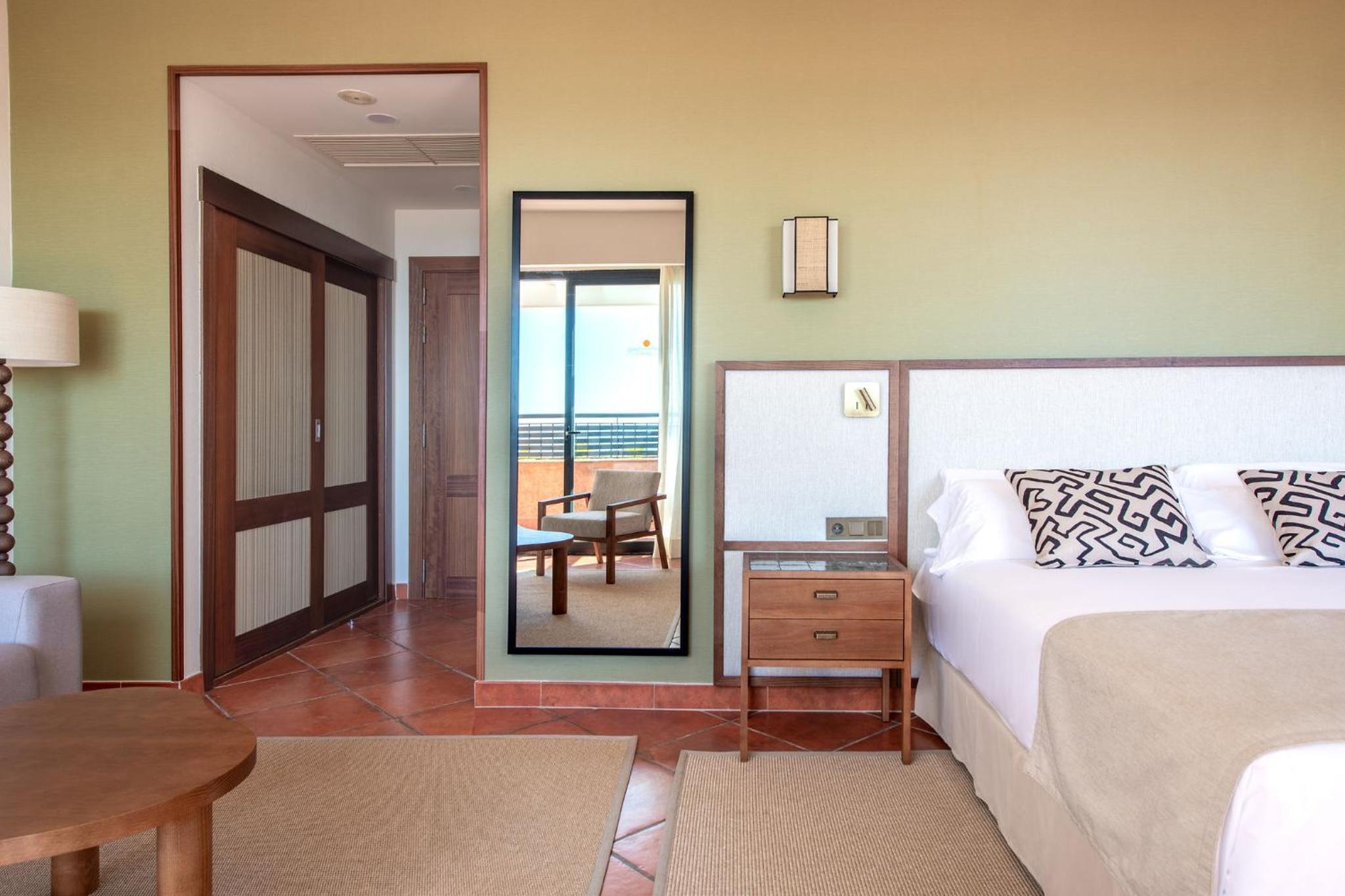 Junior Suite - Photo 13