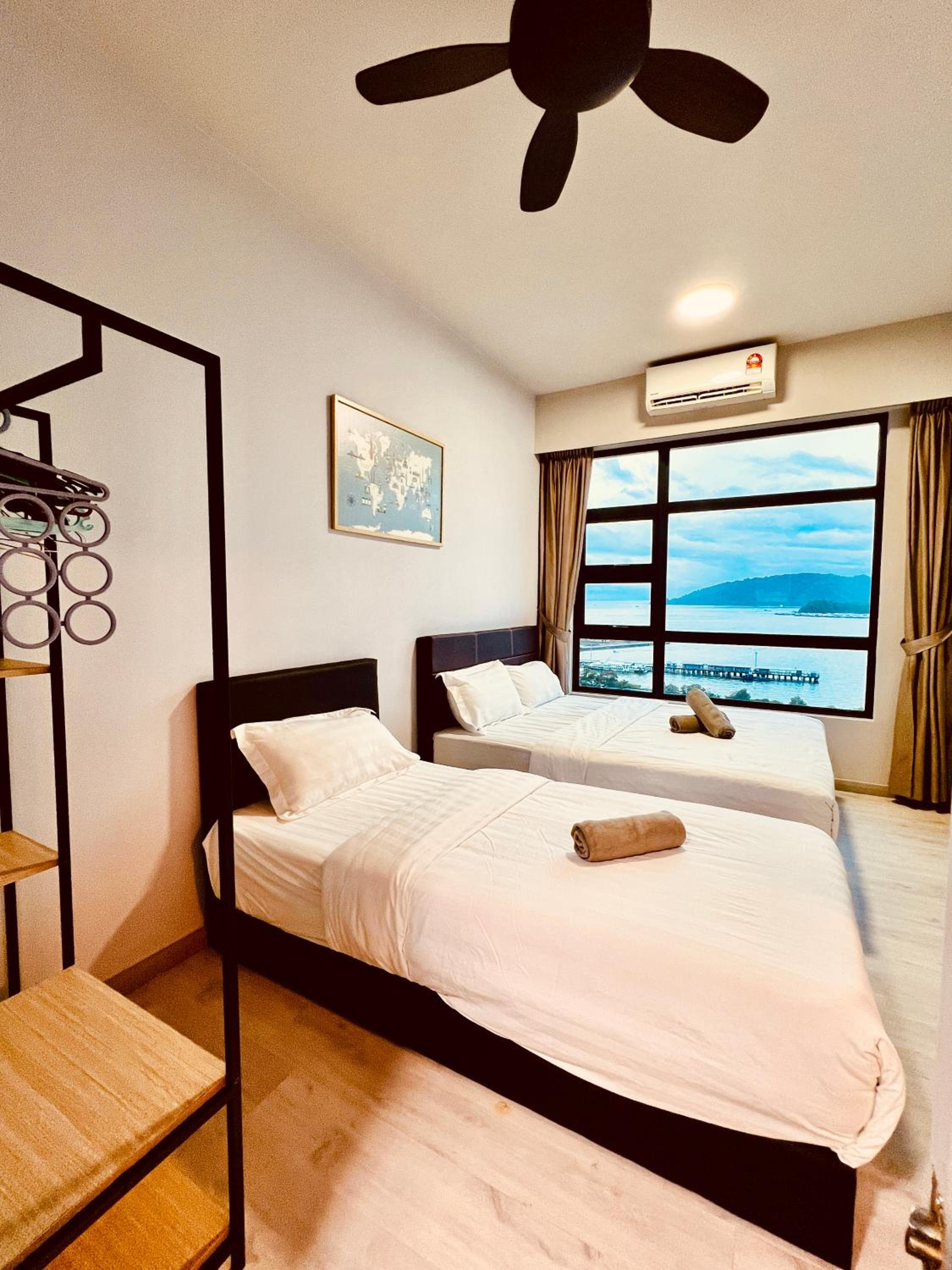 Apartment with Sea View - Photo 5