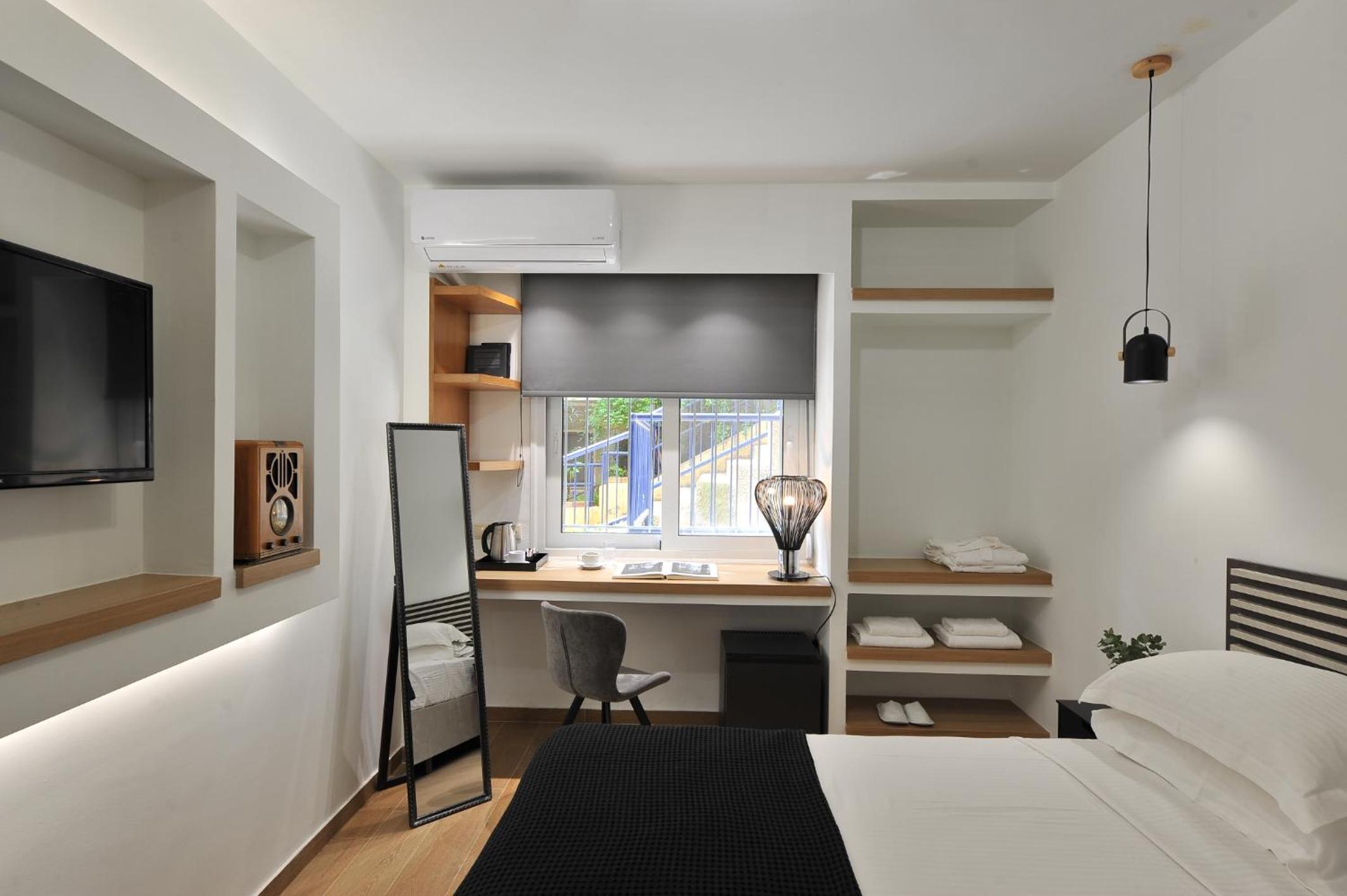 Deluxe King Studio
