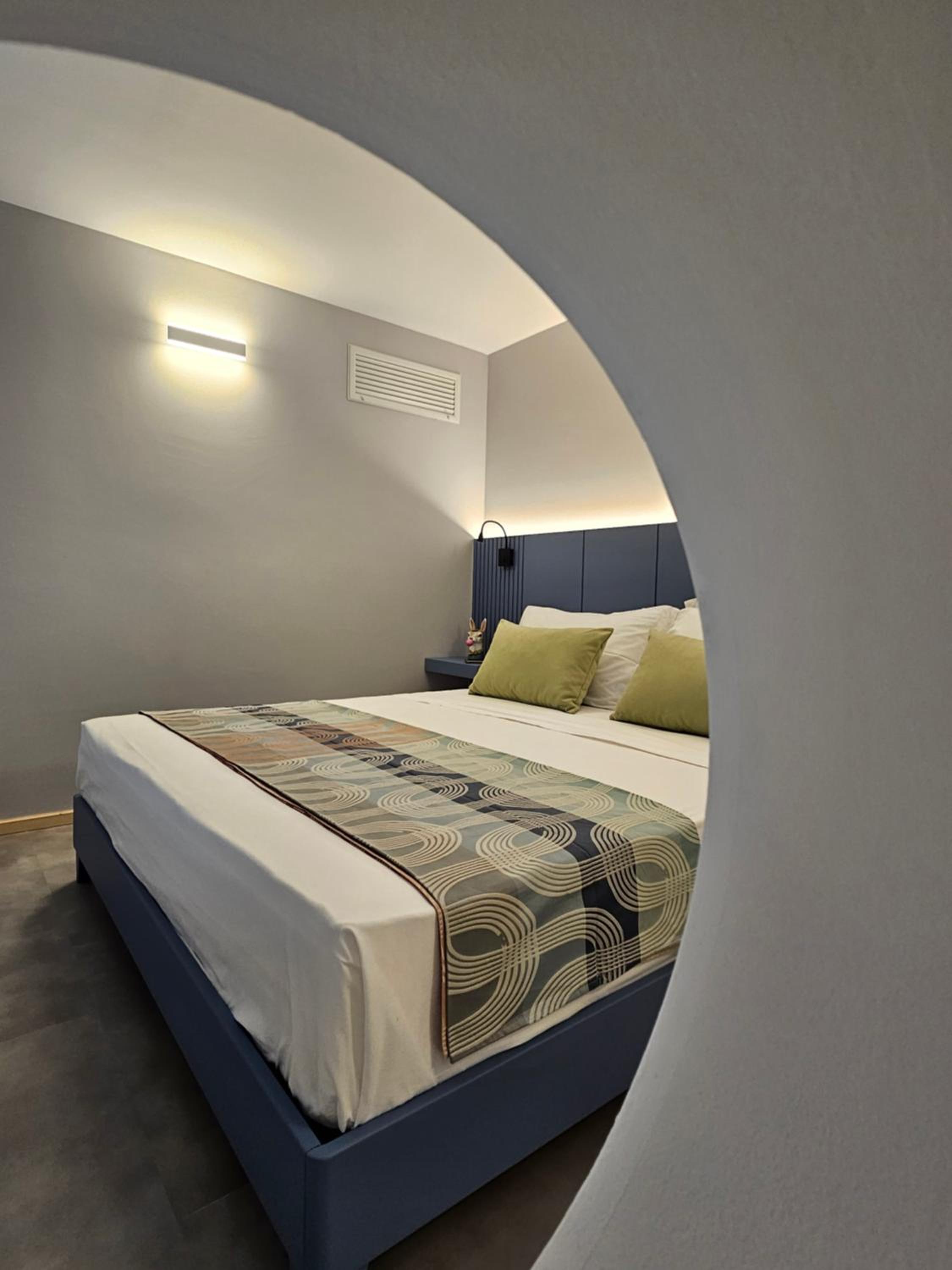 Suite with Garden View