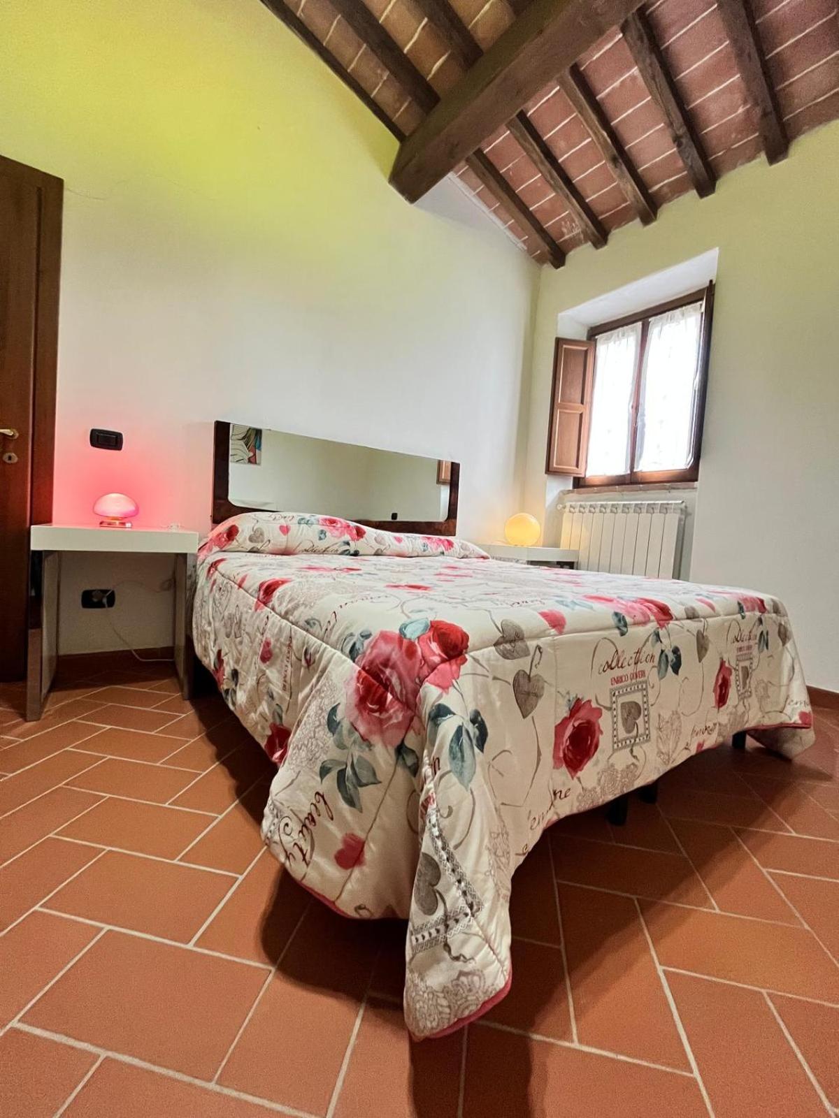 Double Room with Private Bathroom photo 1