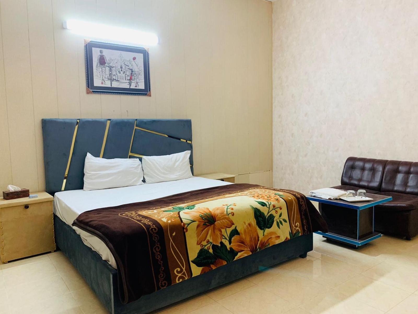 Standard Double or Twin Room photo 1