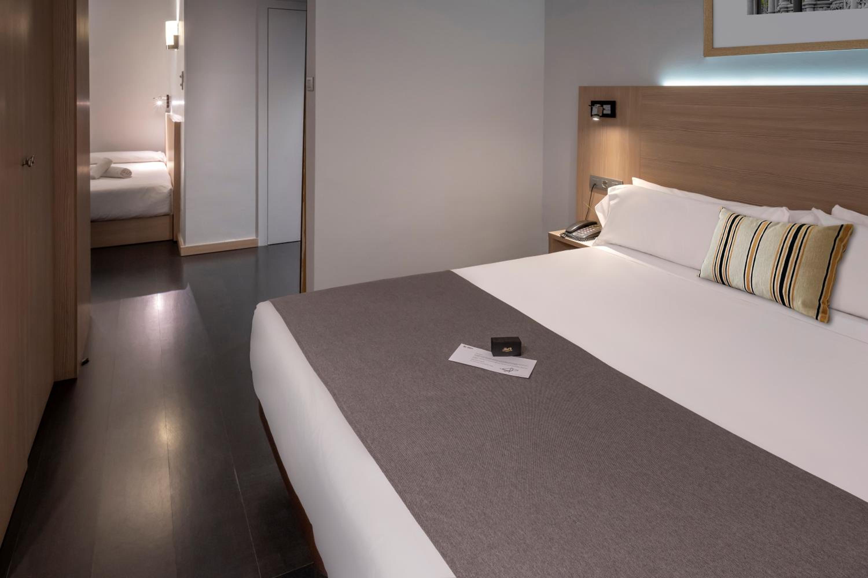 Hotel SERHS Rivoli Rambla - Photo 76