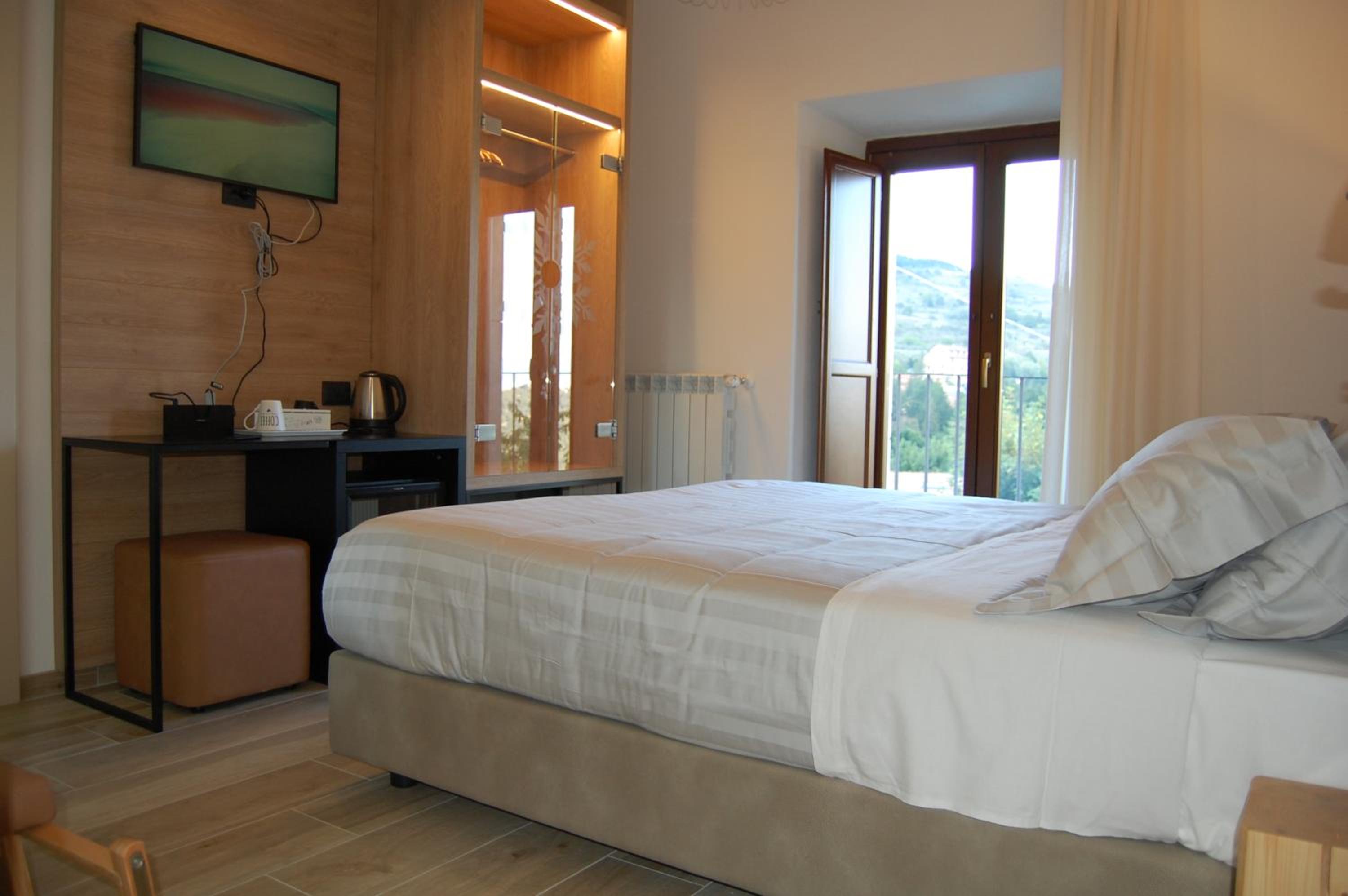 Double Room with Mountain View photo 2