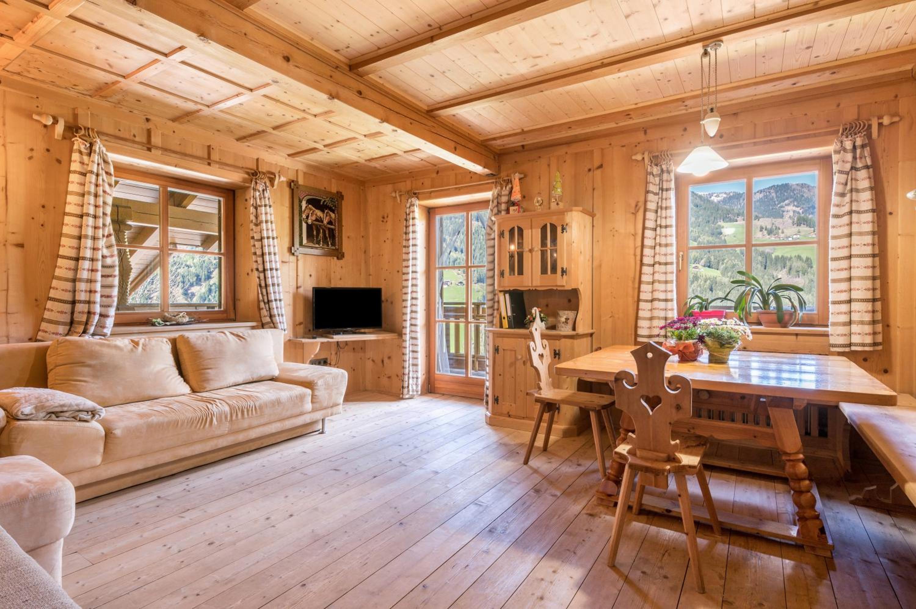 Two-Bedroom Deluxe Apartment with Garden View