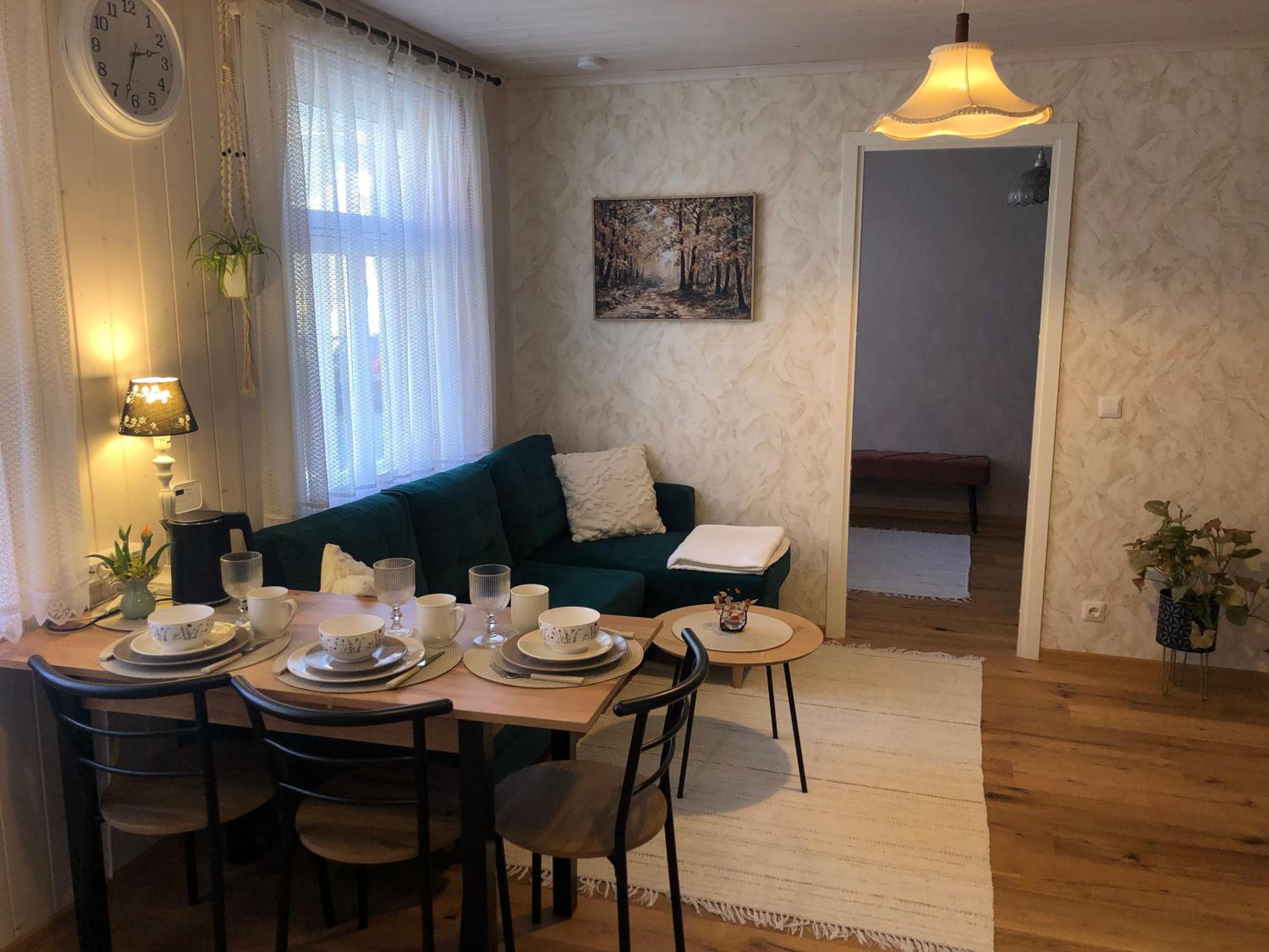 One-Bedroom Apartment