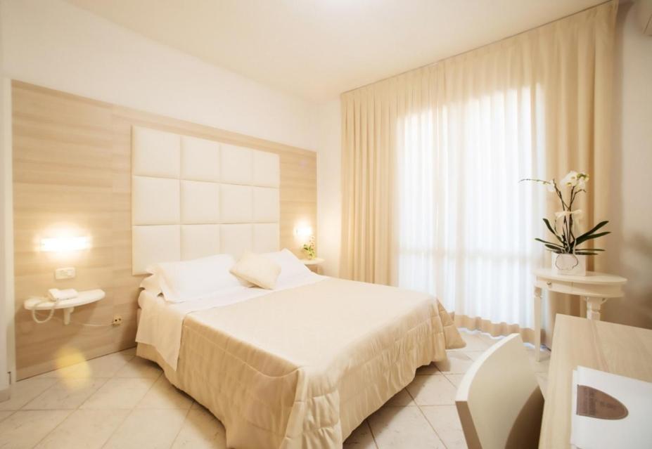 Double or Twin Room with Balcony