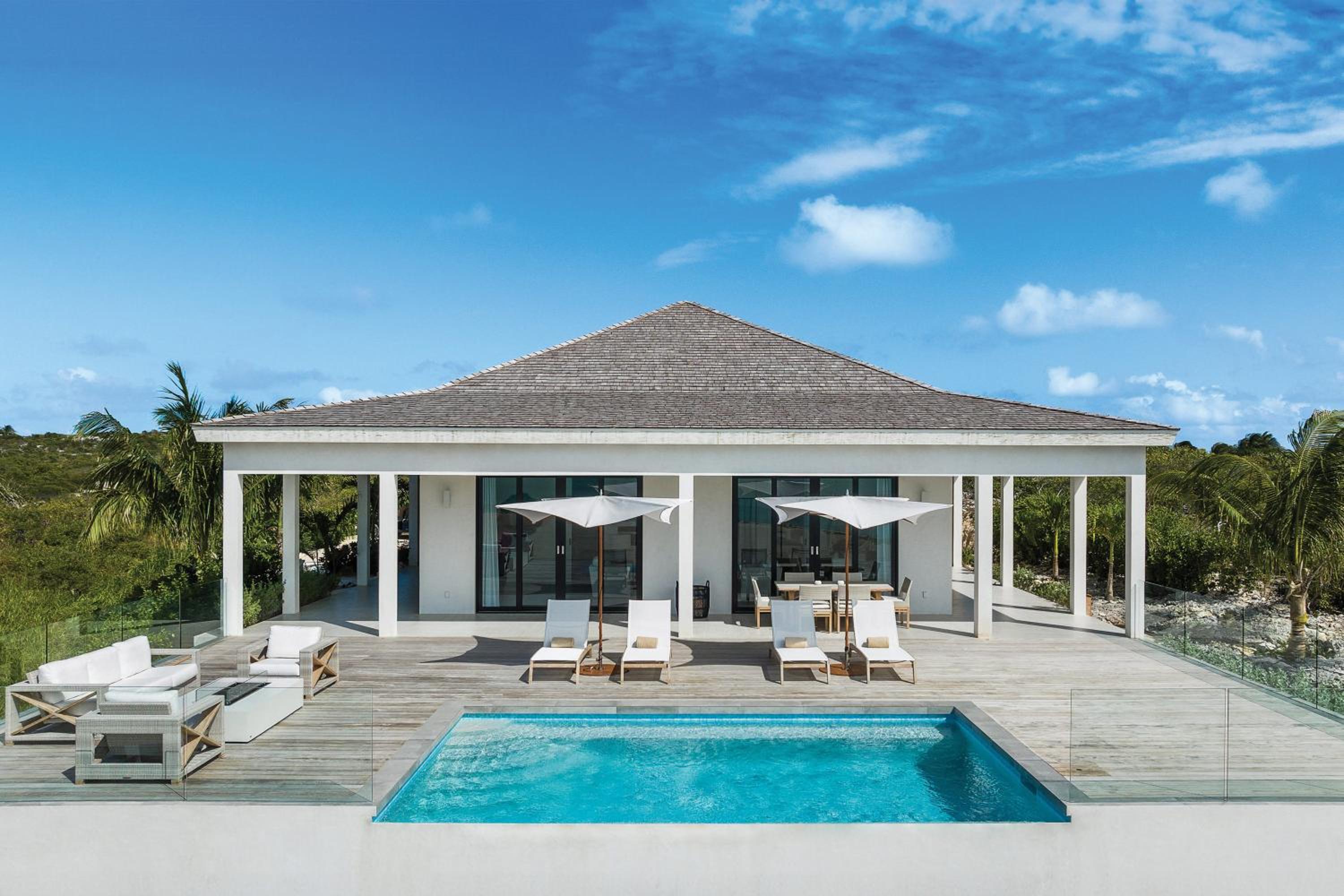 Sunset Point Two Bedroom Beachfront Bungalow With Private Pool