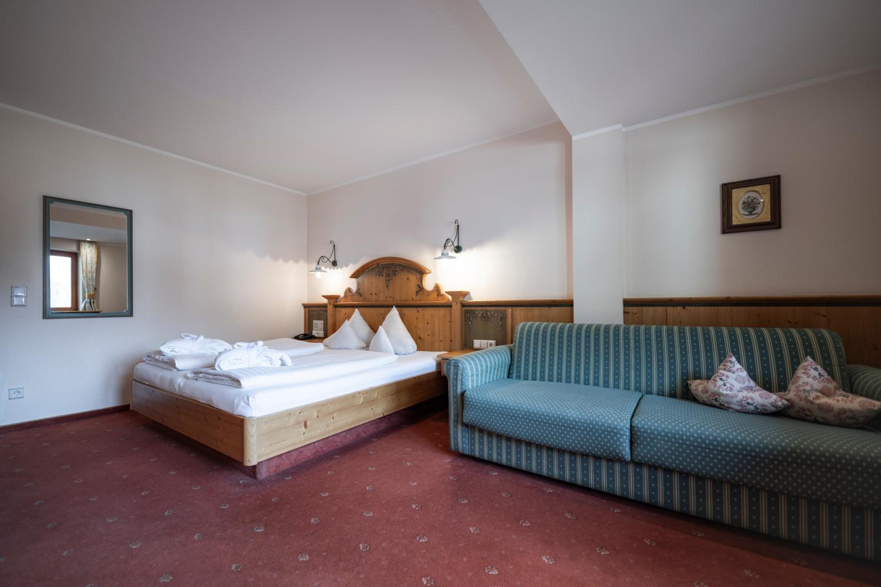 Double Room with Balcony photo 2