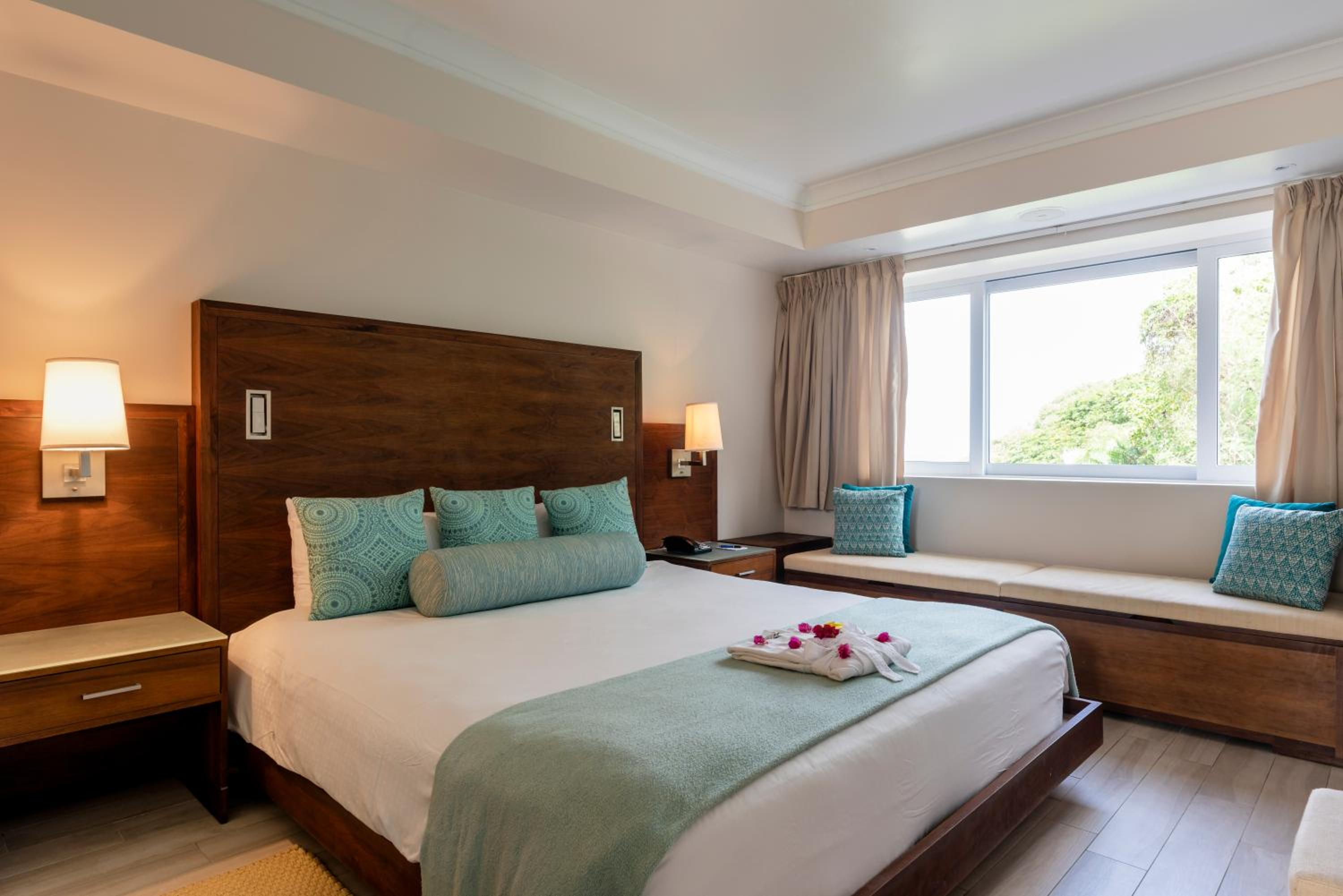 Single Room with Garden View and 1 hour daily spa treatment photo 1
