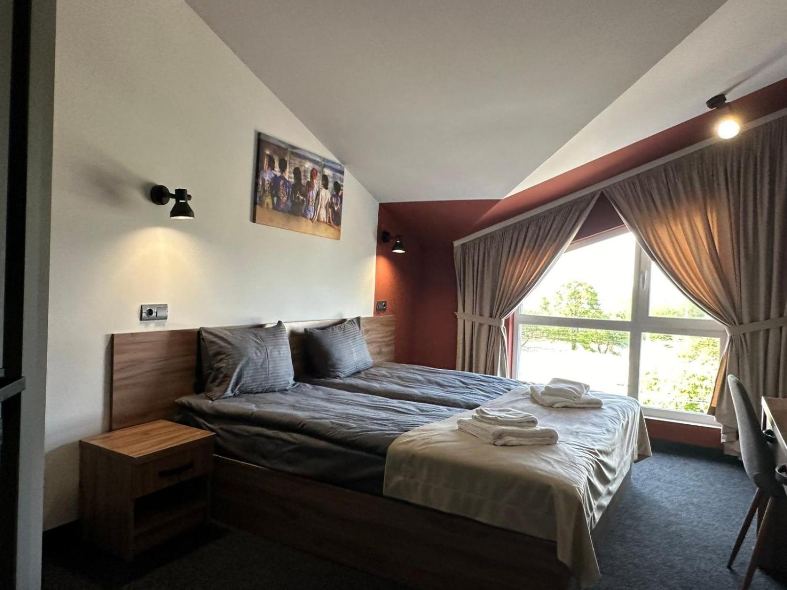 Standard Double or Twin Room photo 2