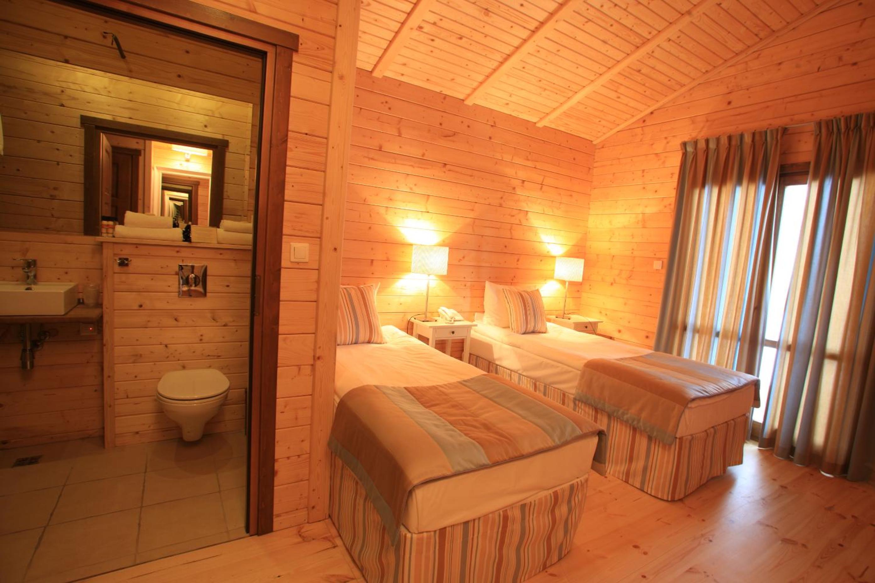 Double or Twin Room in Cottage photo 1