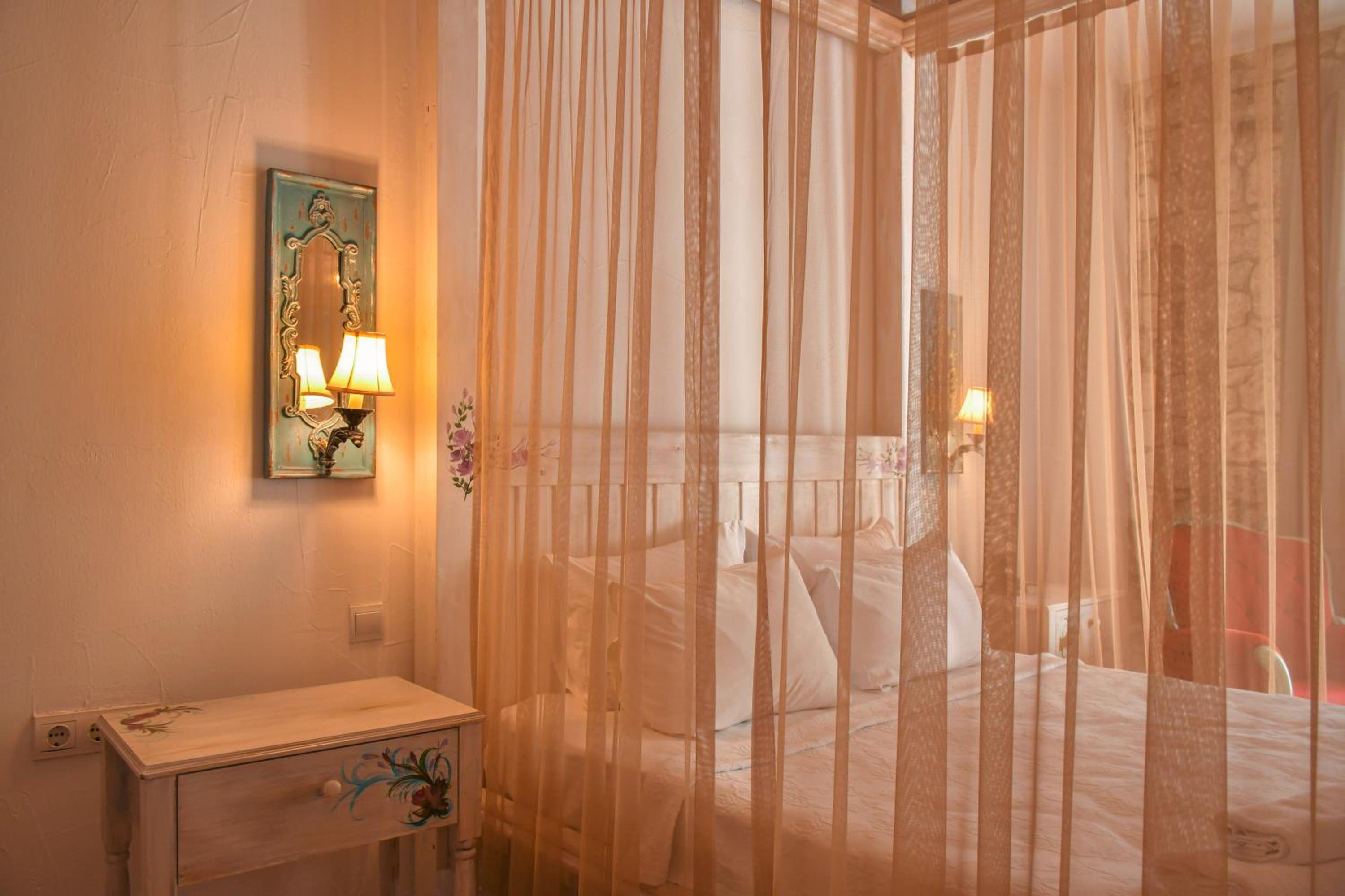 Suite with Private Pool - Photo 8