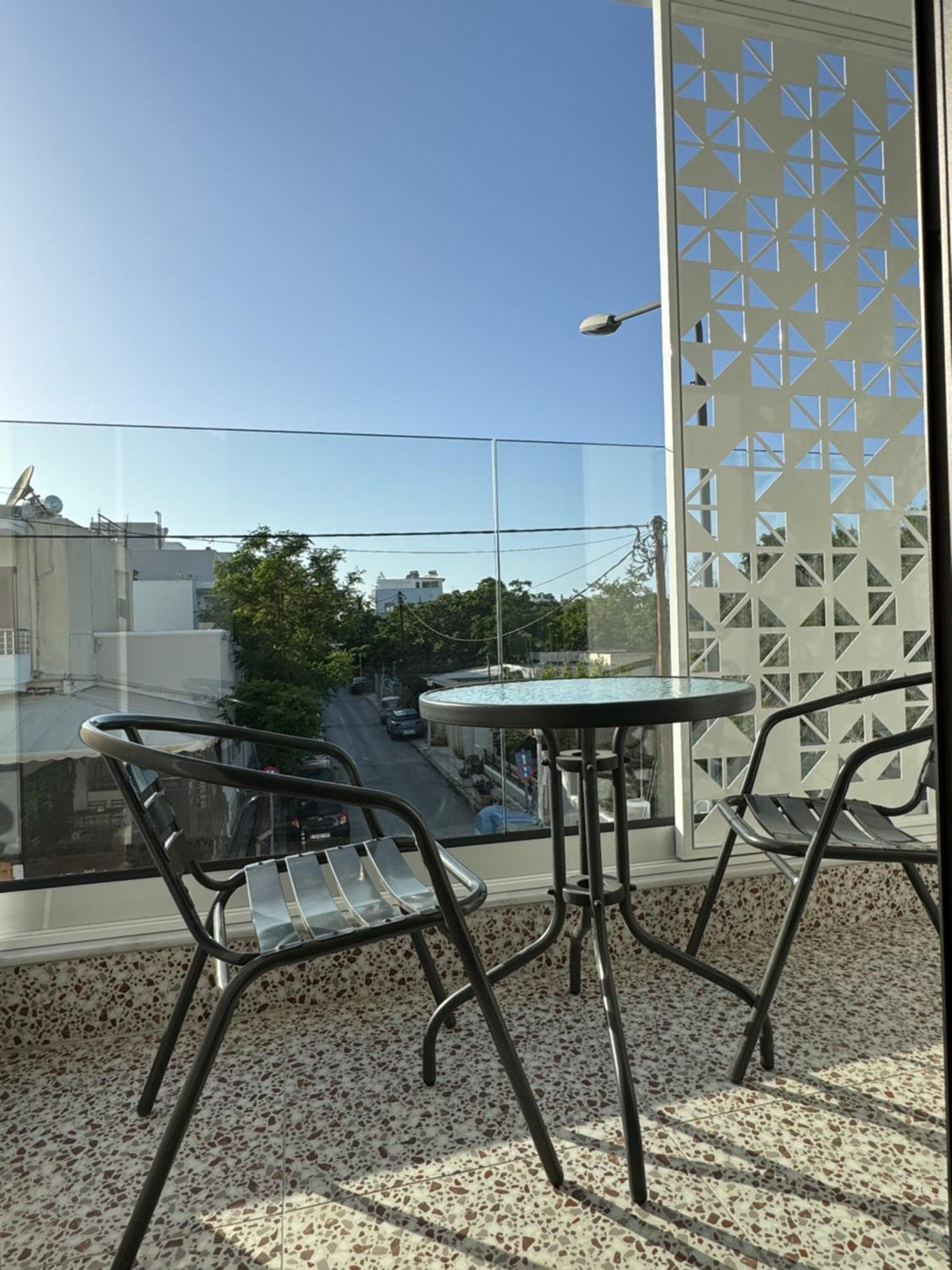 Double or Twin Room with Balcony - Photo 4