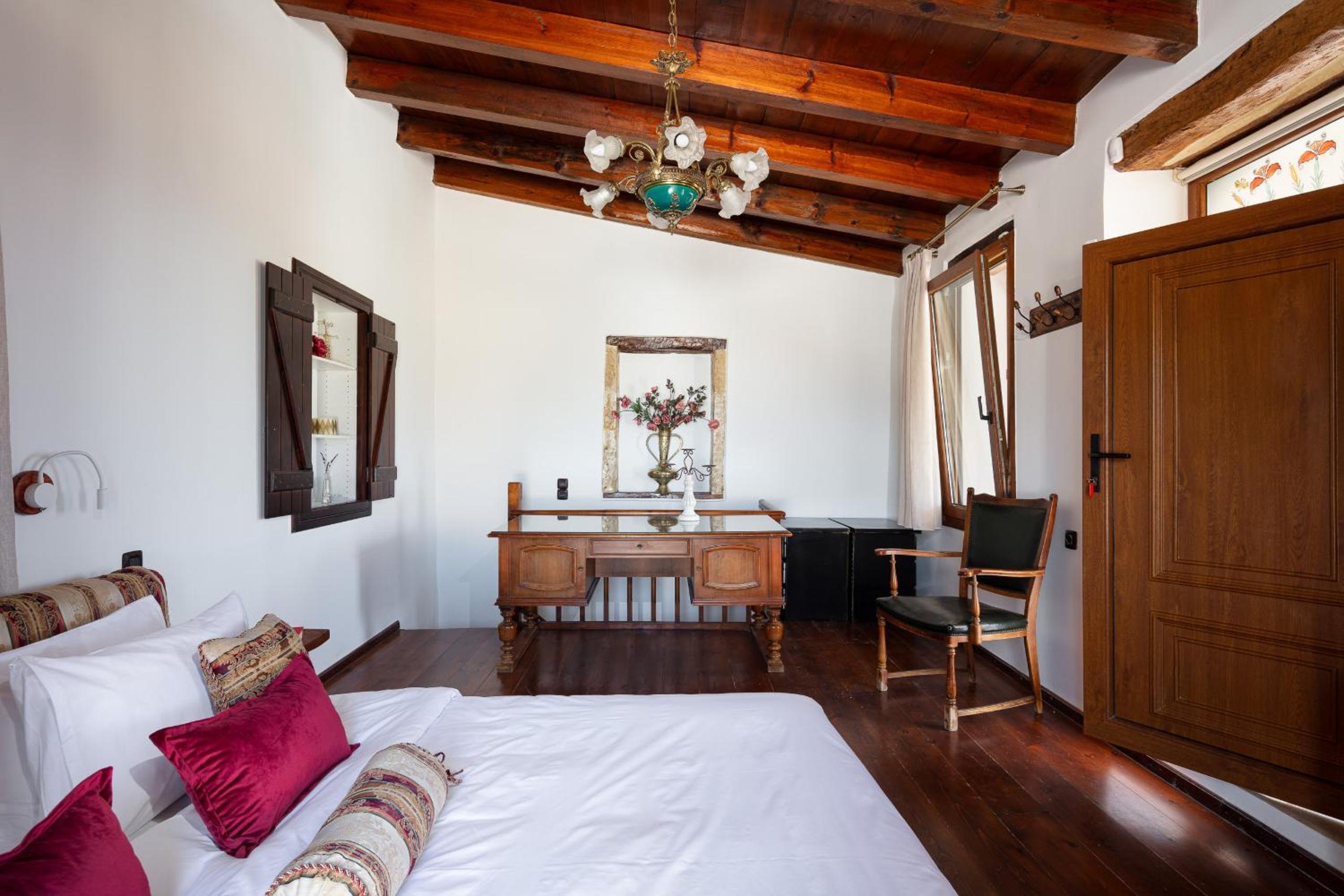Villa with Private Pool photo 2
