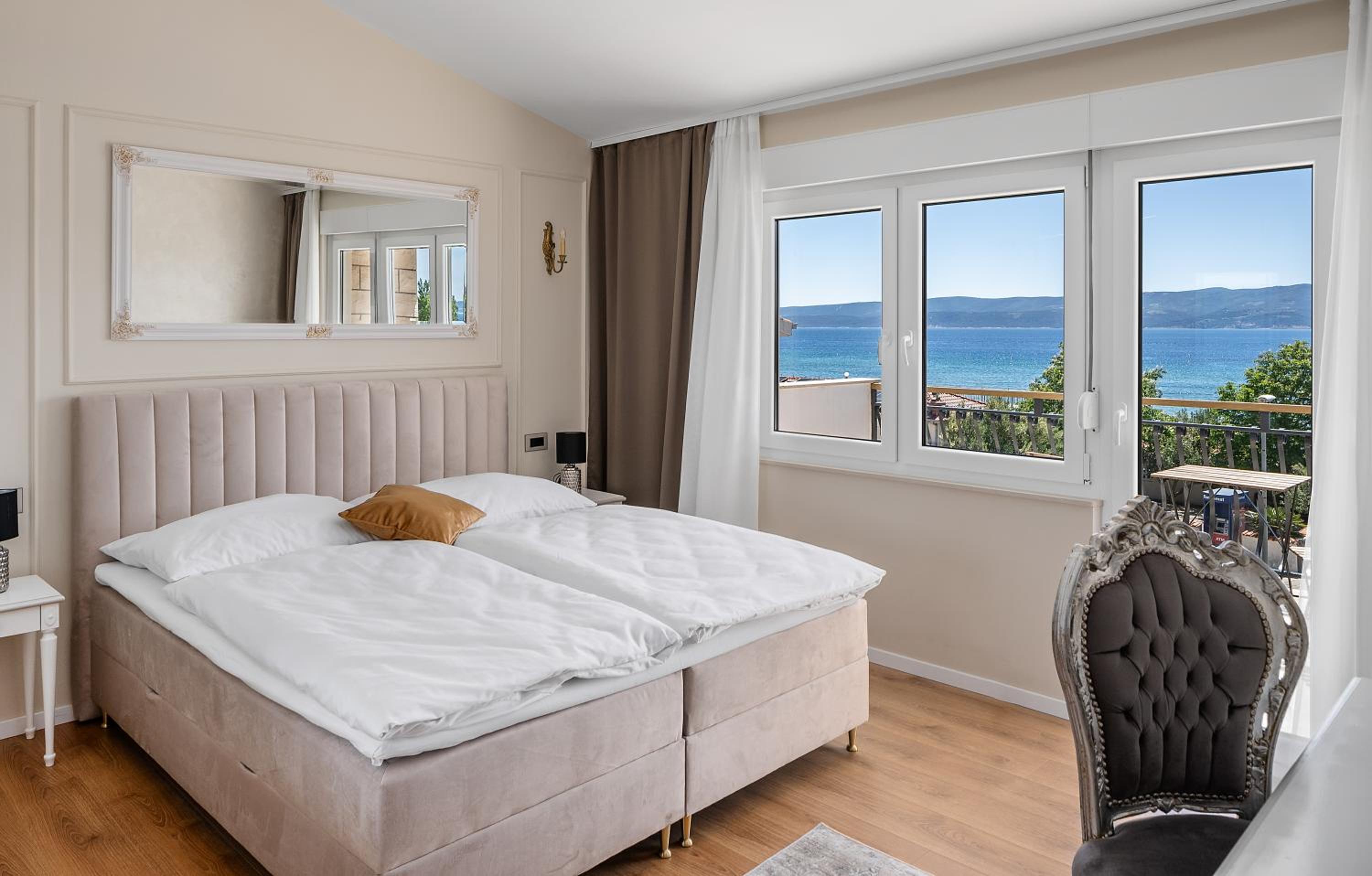 Deluxe Double Room with Sea View photo 2
