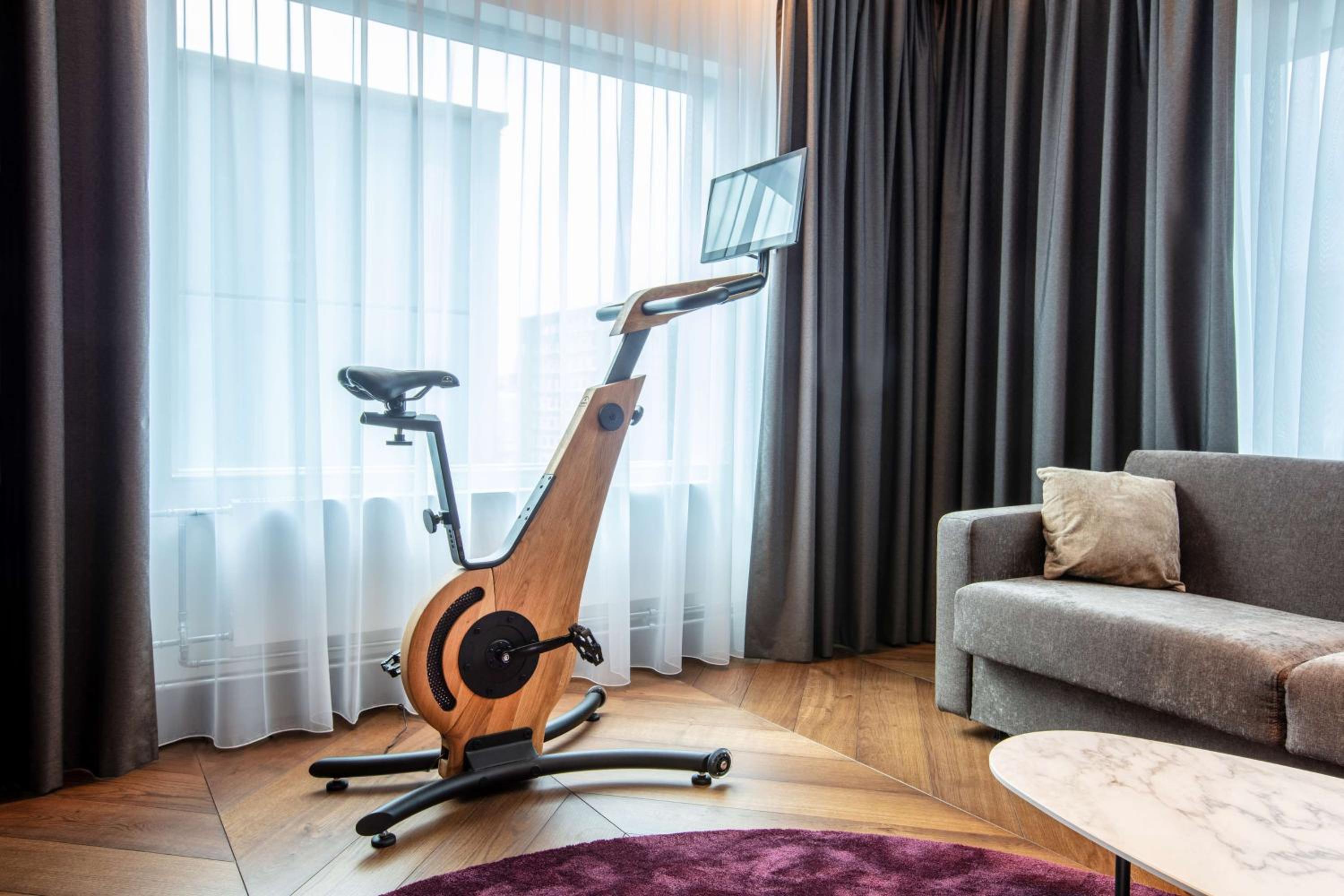 Junior Suite with Private Fitness and Sauna - Photo 2