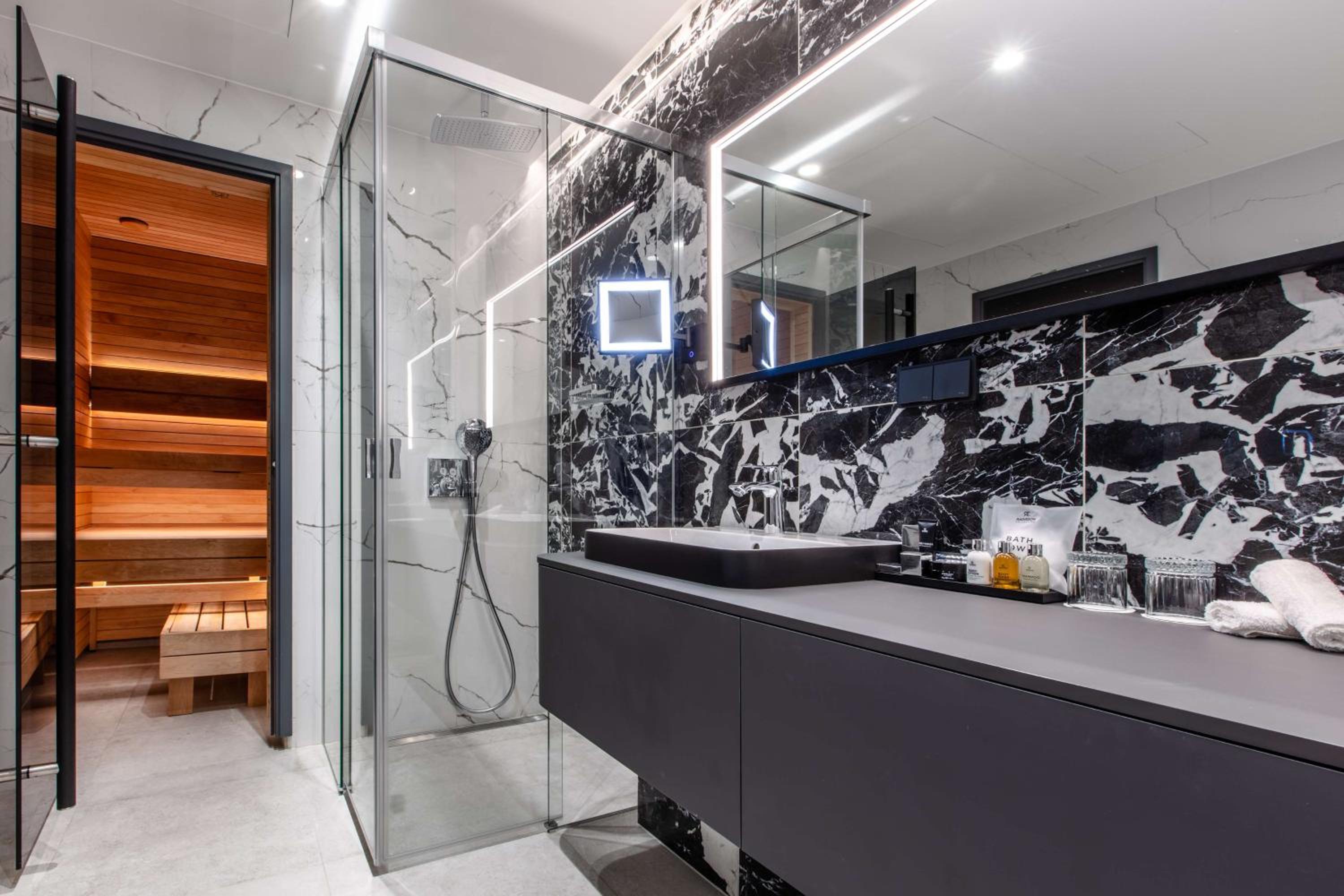 Premium Suite with Old Town View and Sauna - Photo 4