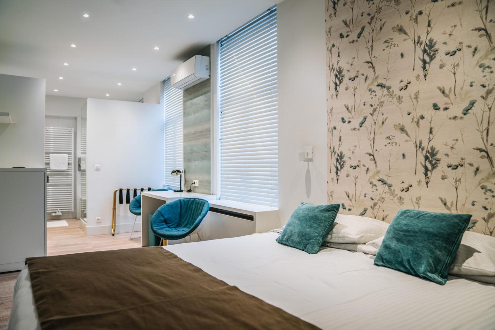 Large Double Room photo 1
