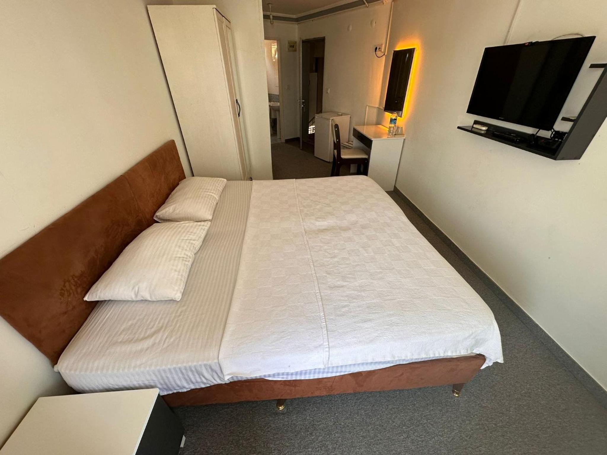 Double Room with Balcony (2 Adults + 1 Child)