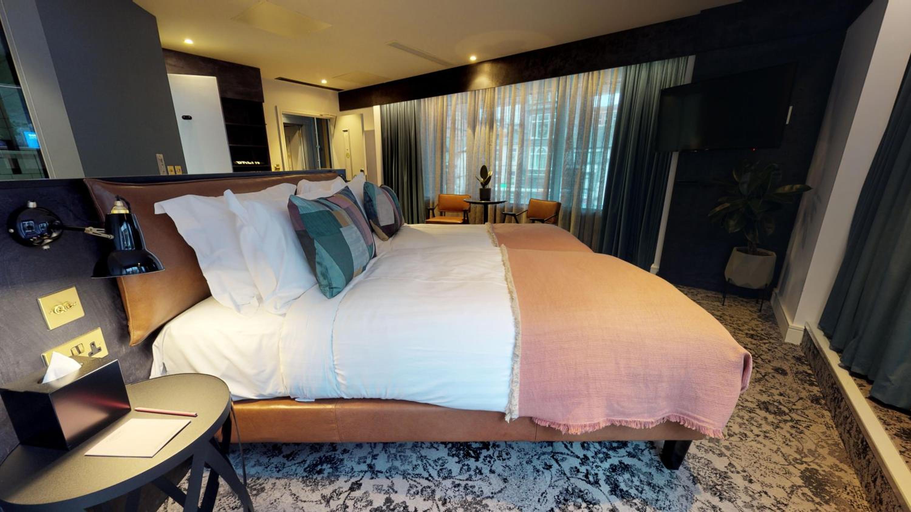 King Suite - Photo 4