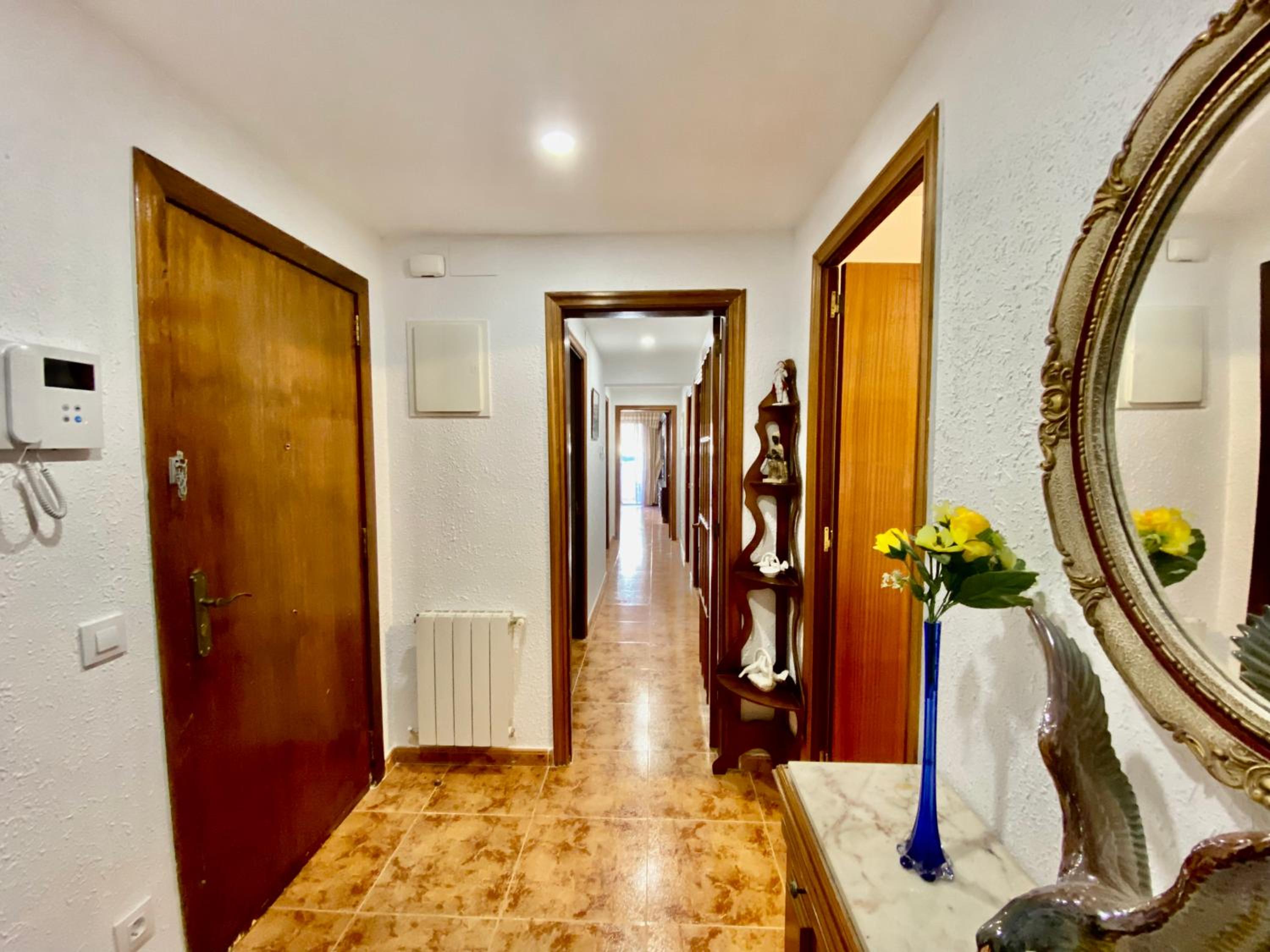 Apartment photo 3