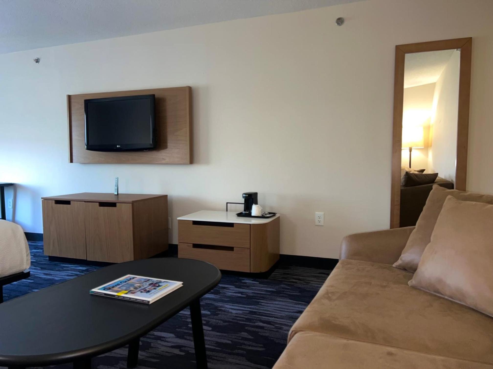 King Suite with Sofa Bed - Photo 7