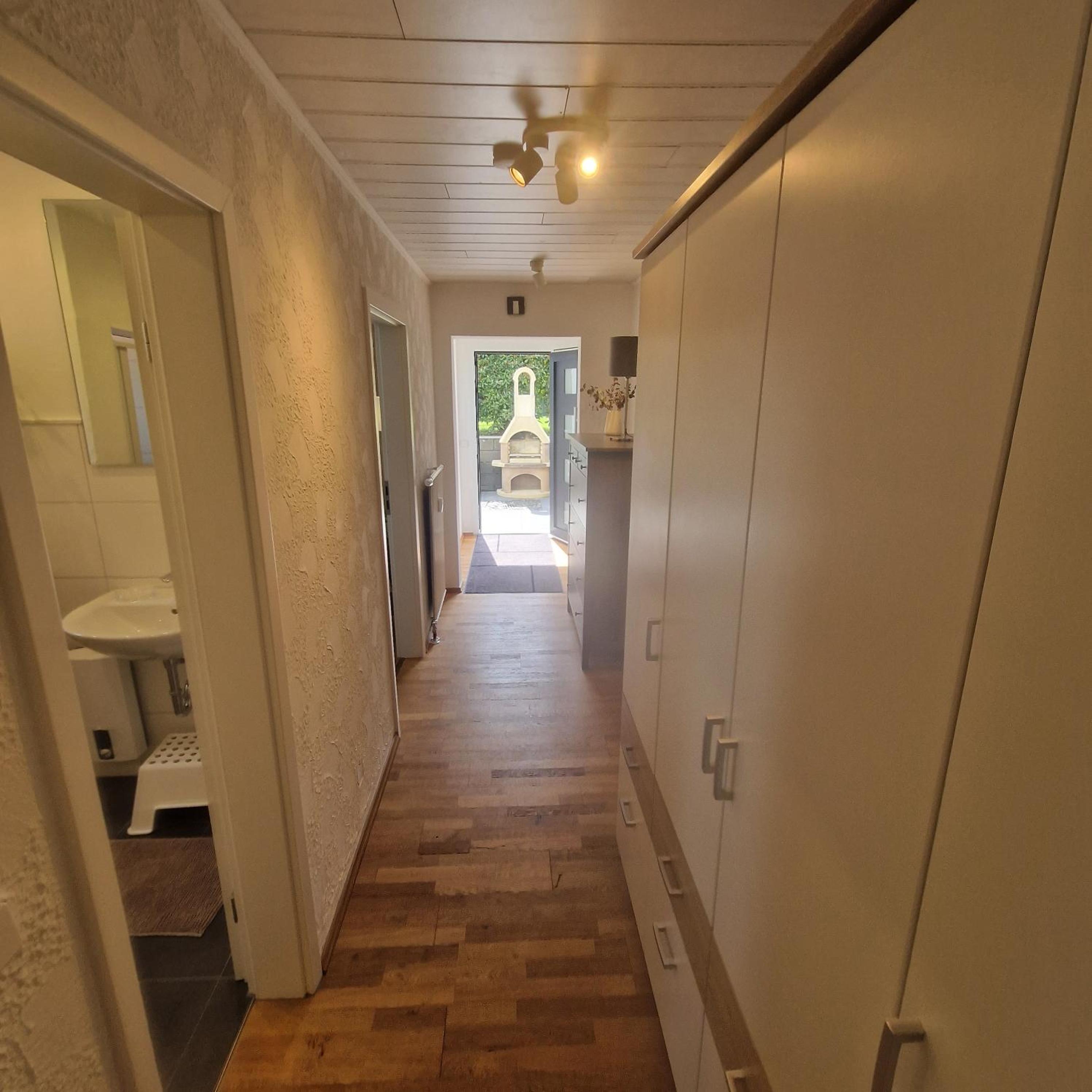 One-Bedroom Apartment photo 3