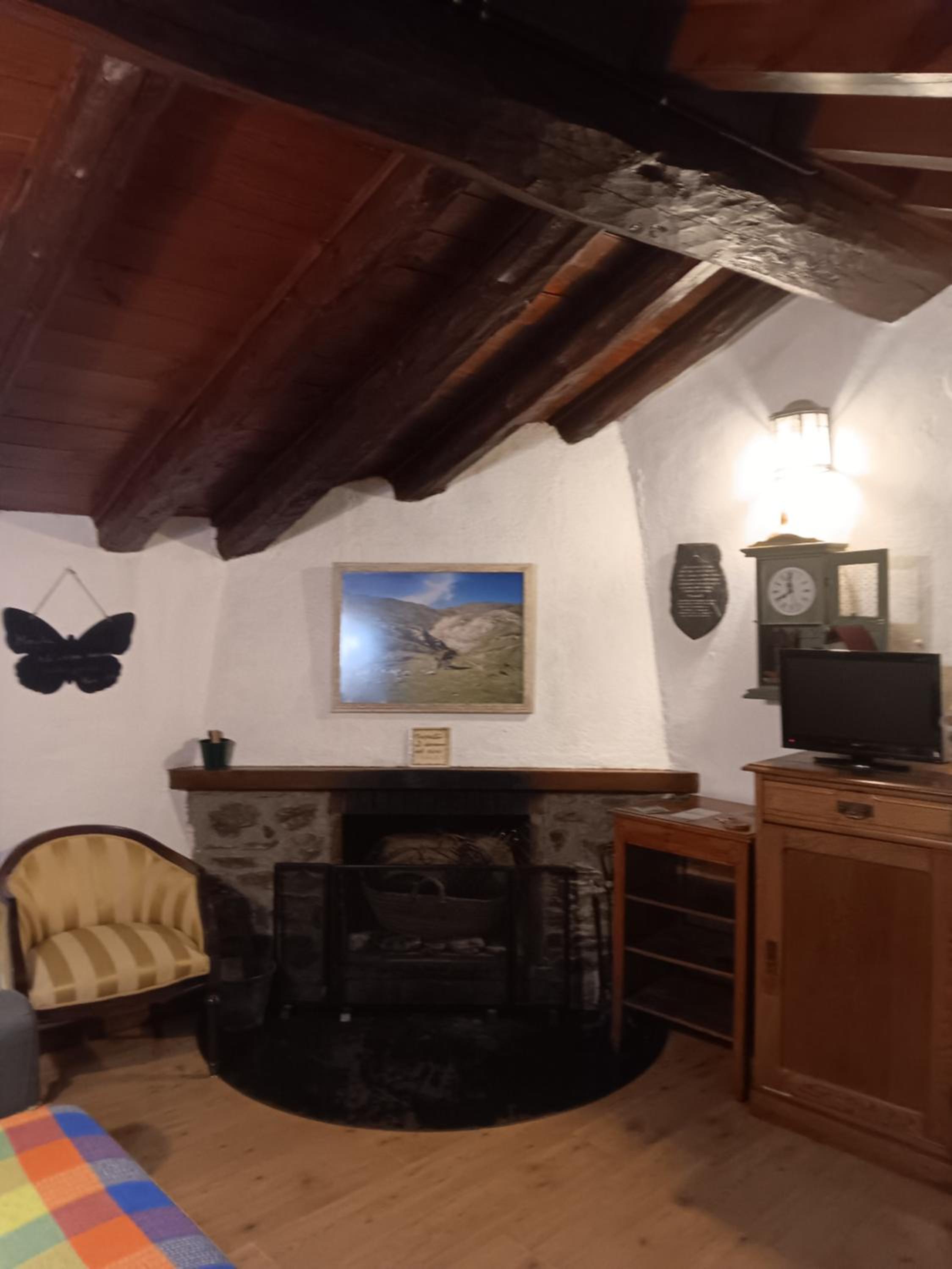 Two-Bedroom House - Photo 12