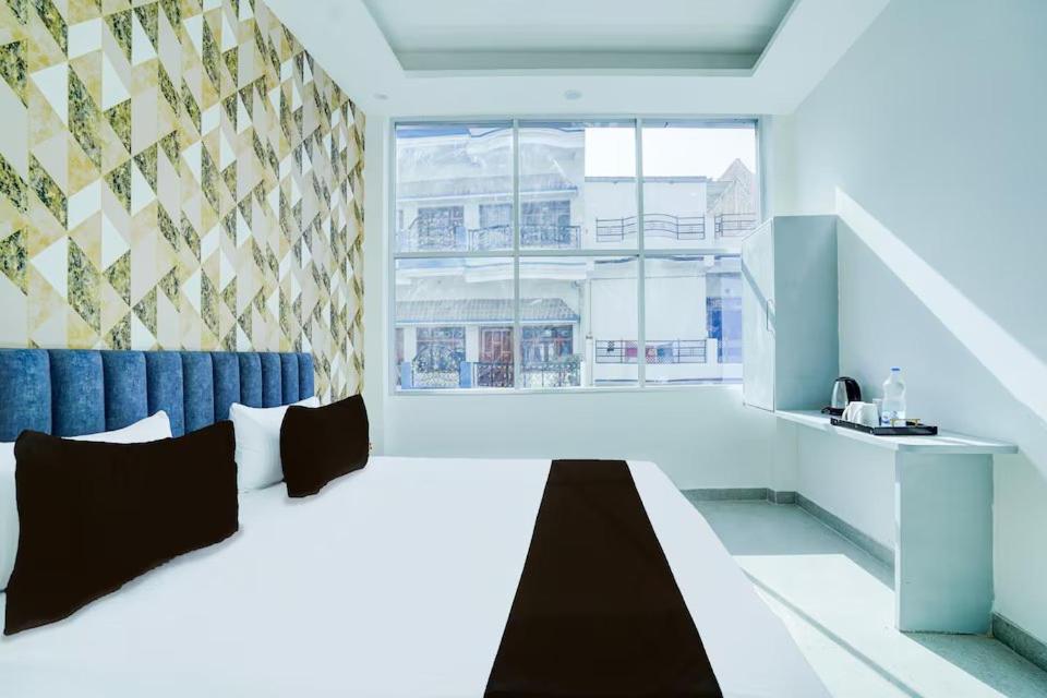 Deluxe King Suite