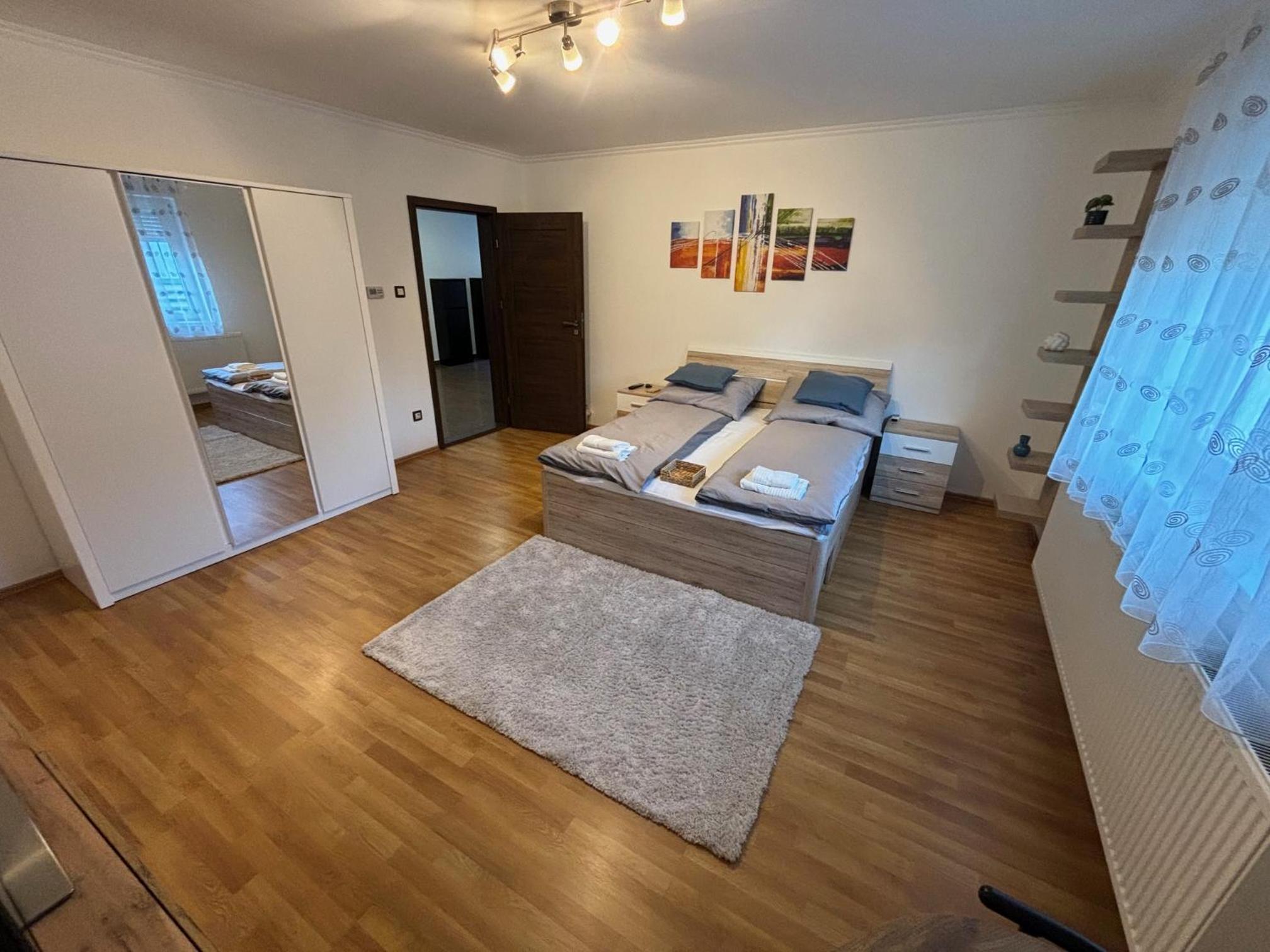 Four-Room Apartment photo 3