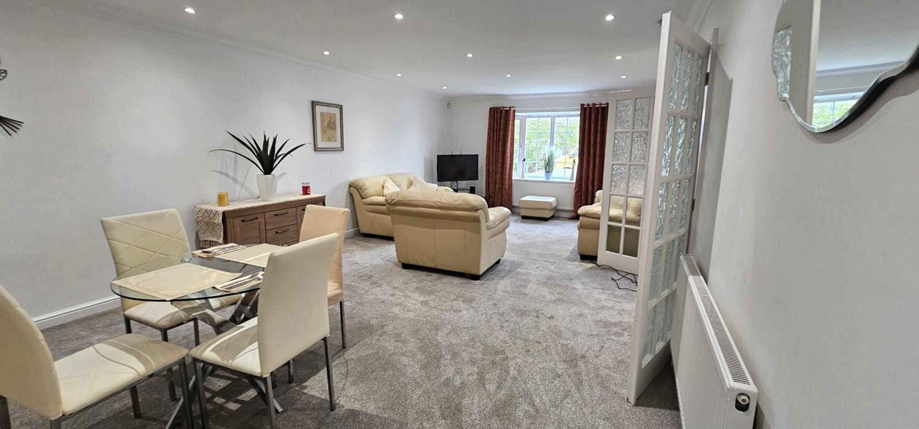 Three-Bedroom House photo 1