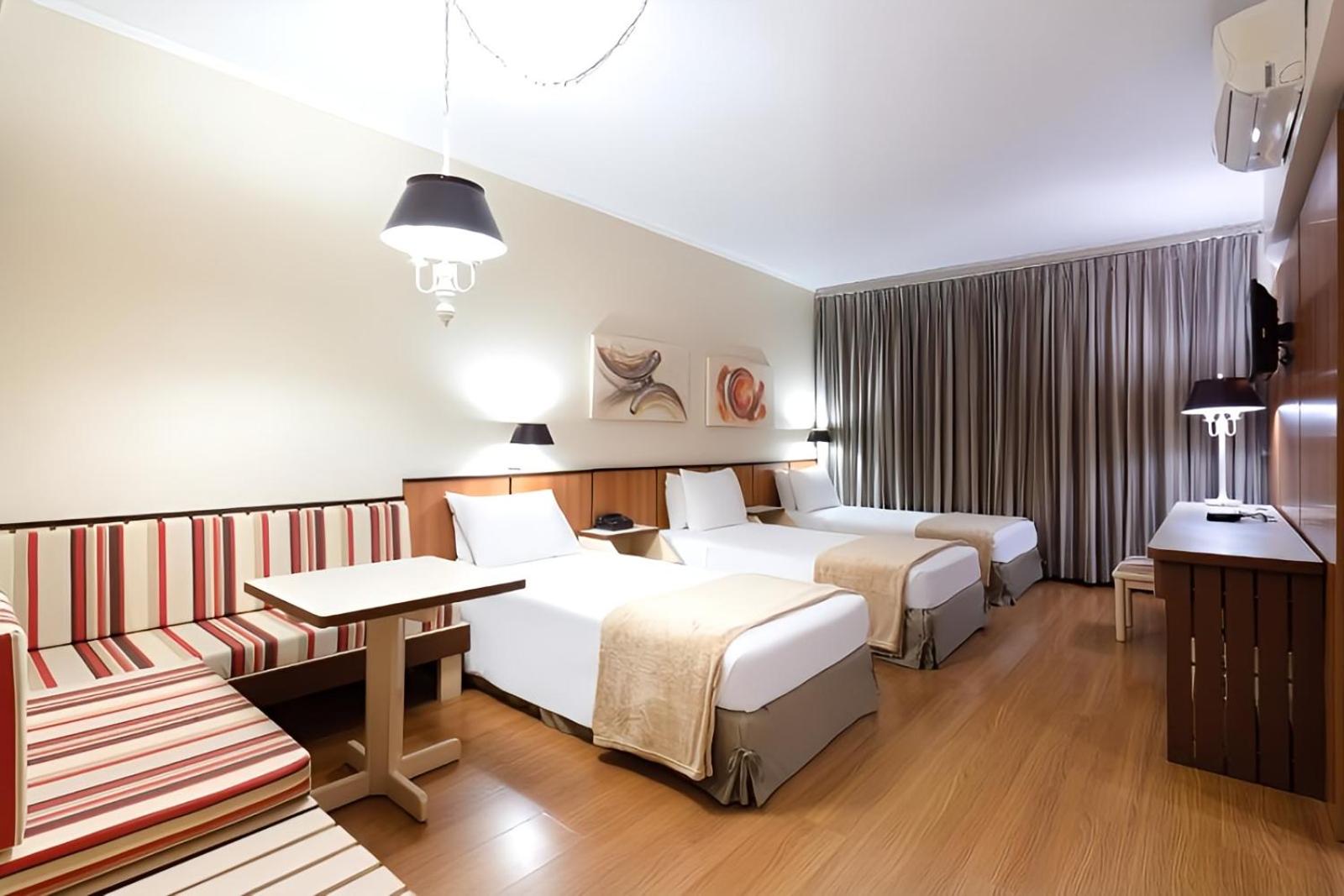 Deluxe Junior Suite - Photo 4