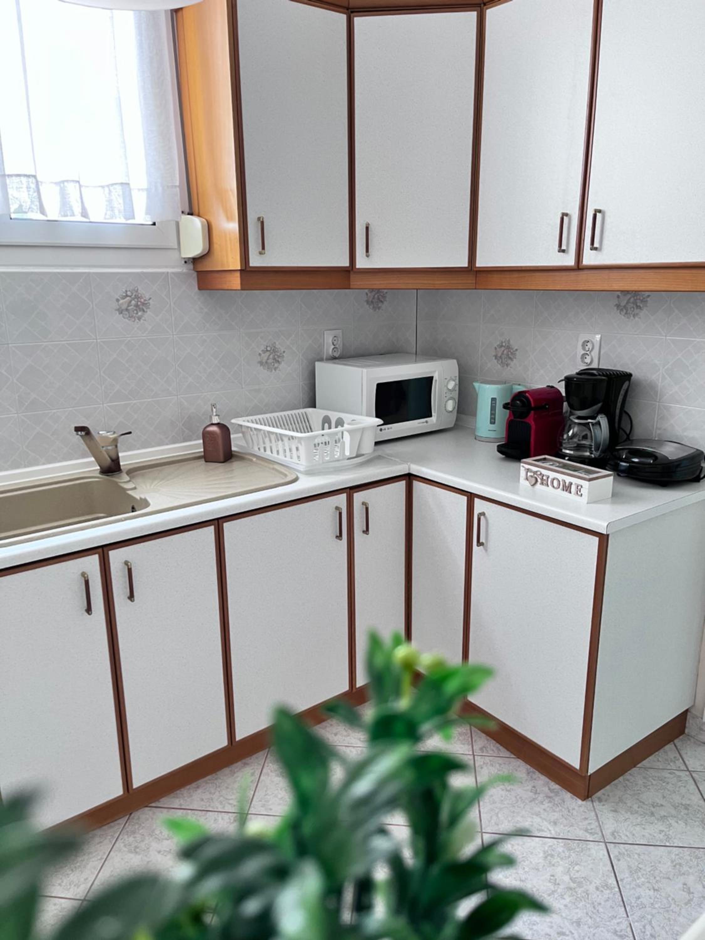 Apartment with Sea View - Photo 18