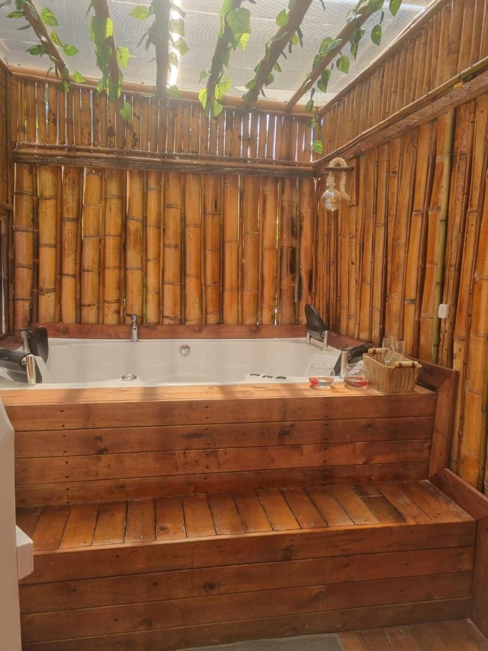 Deluxe Double Room With Bath photo 3