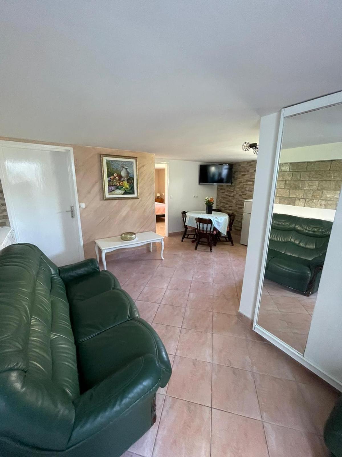Apartment - Photo 7