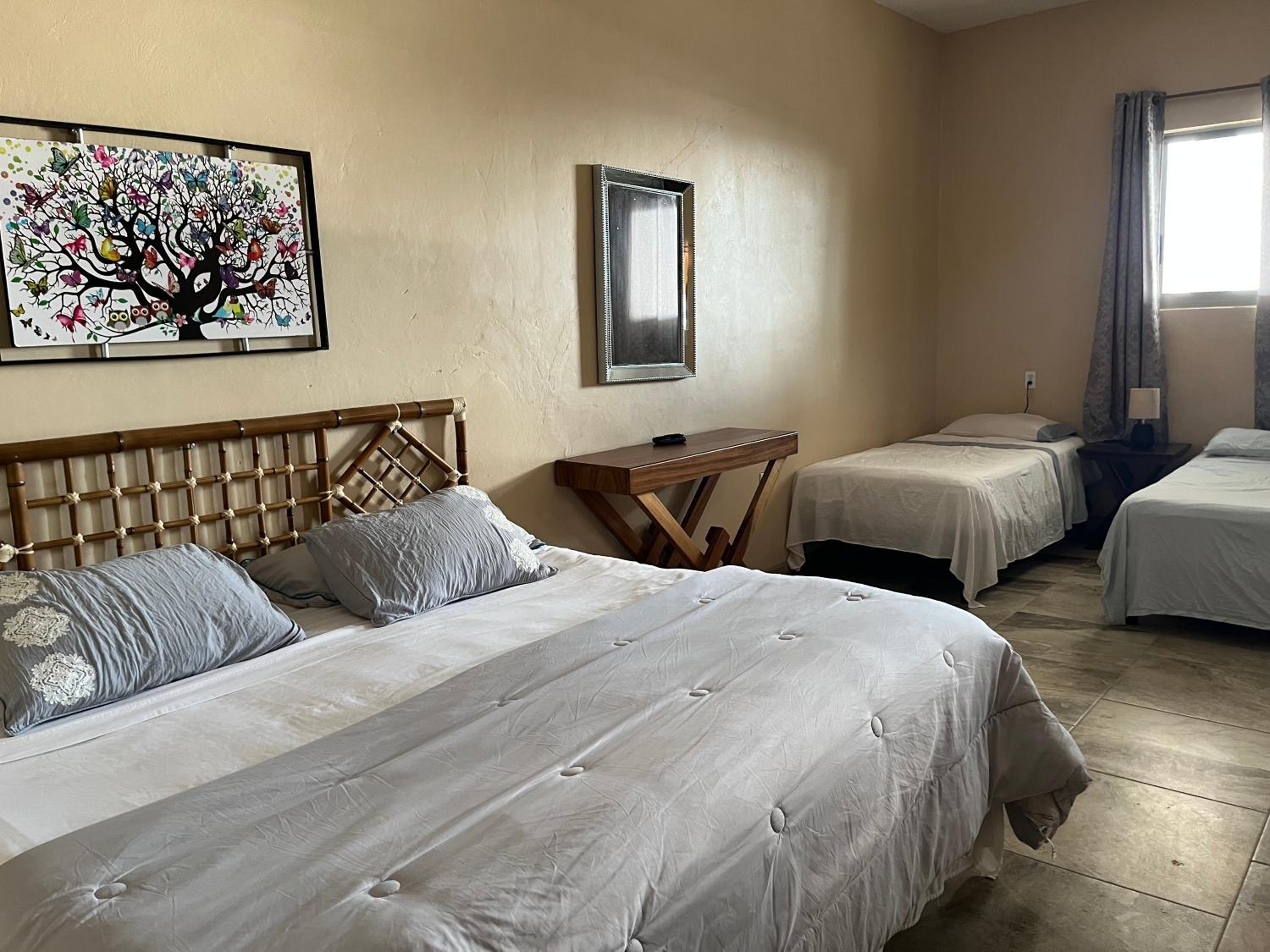 Deluxe Bungalow with Sea View - Photo 8