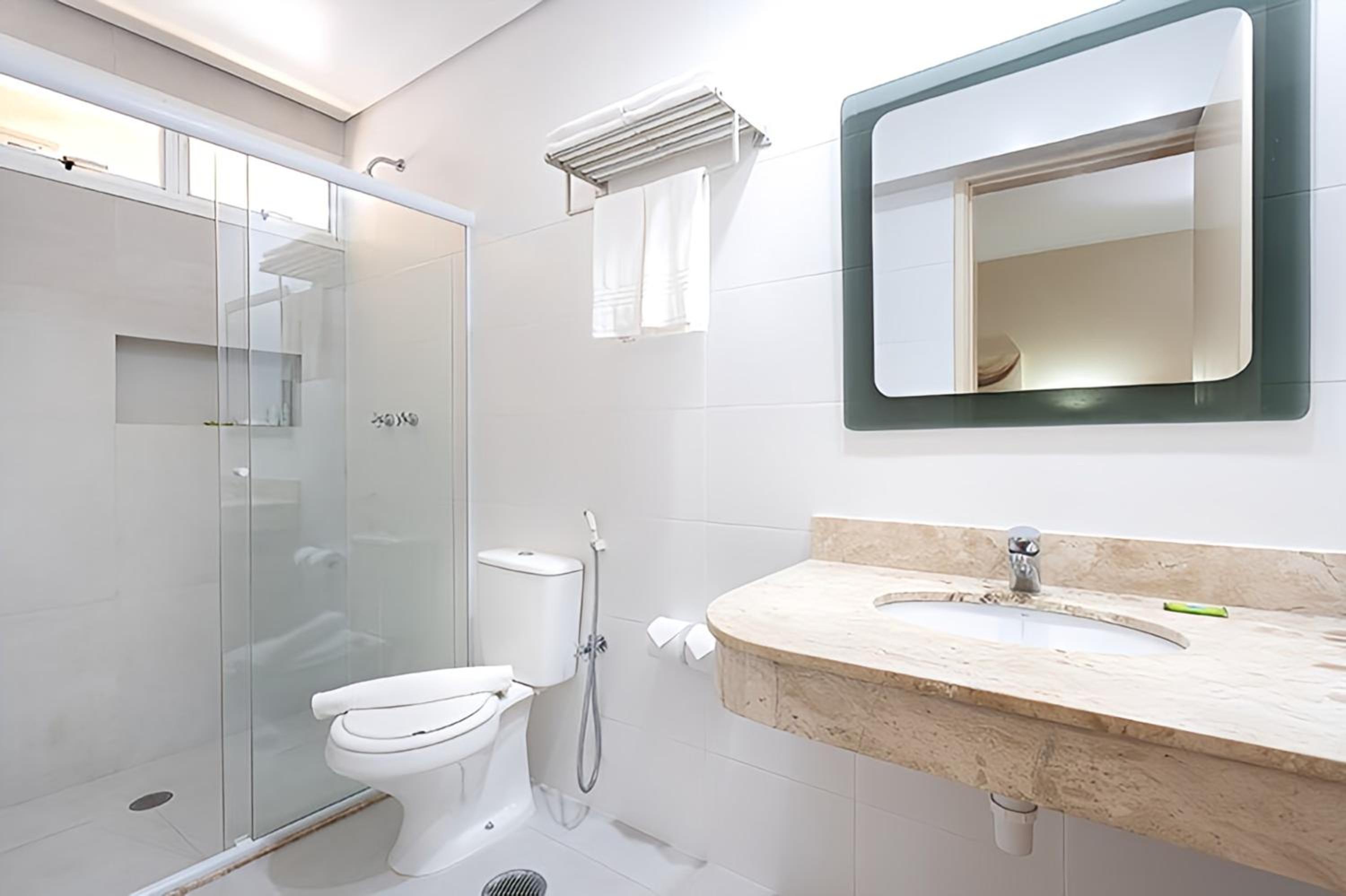 Deluxe Junior Suite - Photo 2